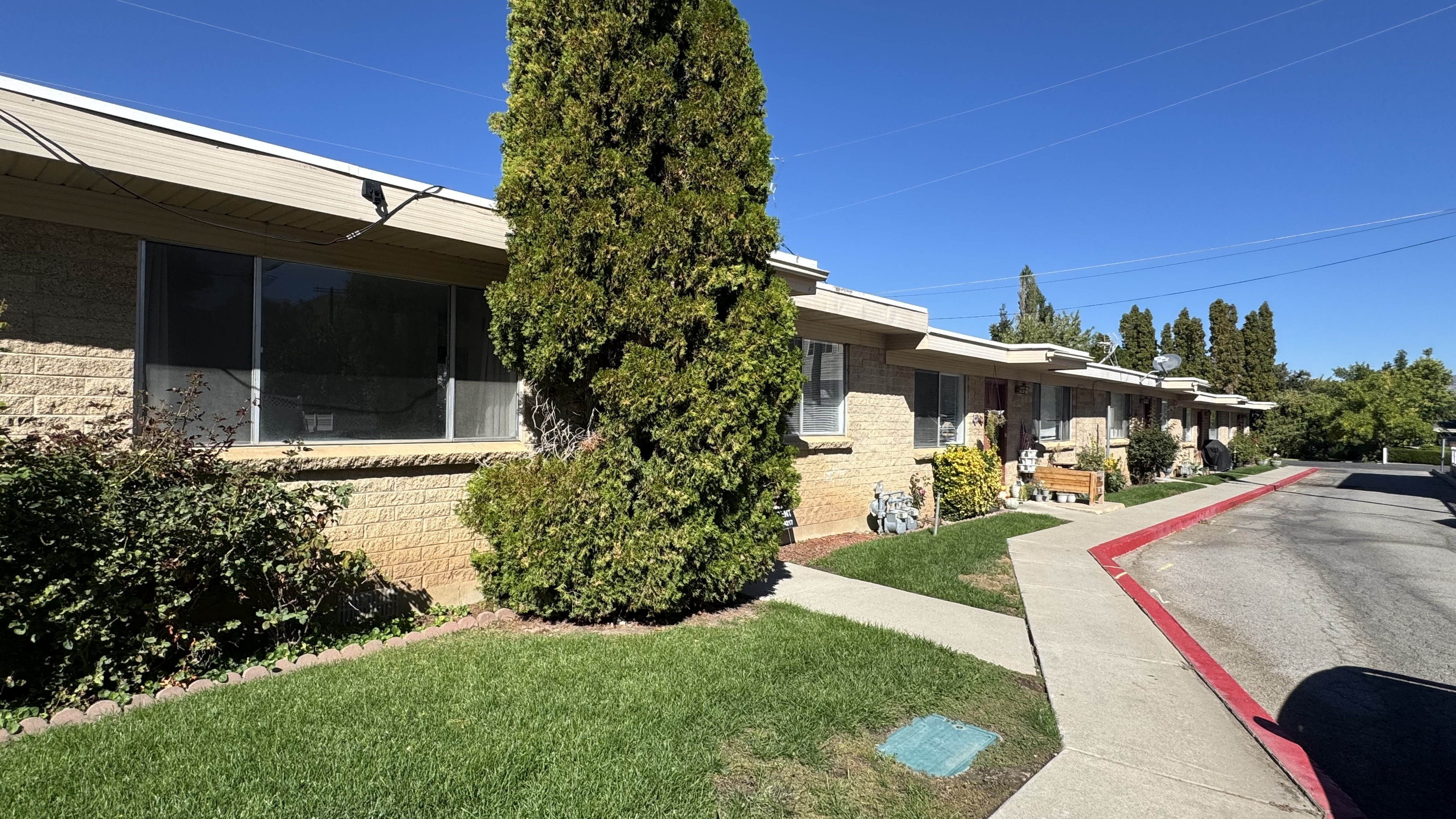 Bountiful Apartment: 267 W Center St