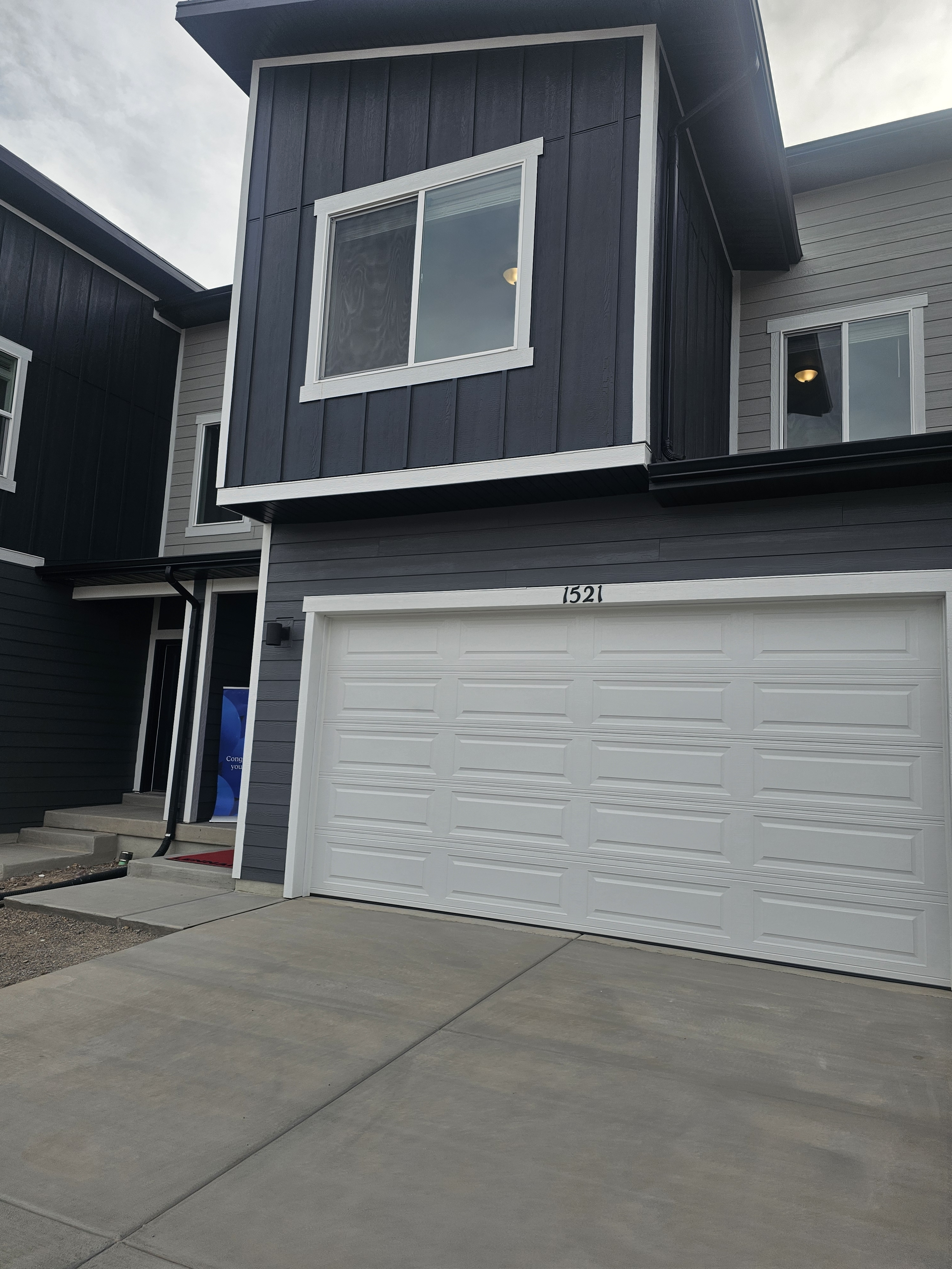 Saratoga Springs Townhome: 1521 W Charmer Ln