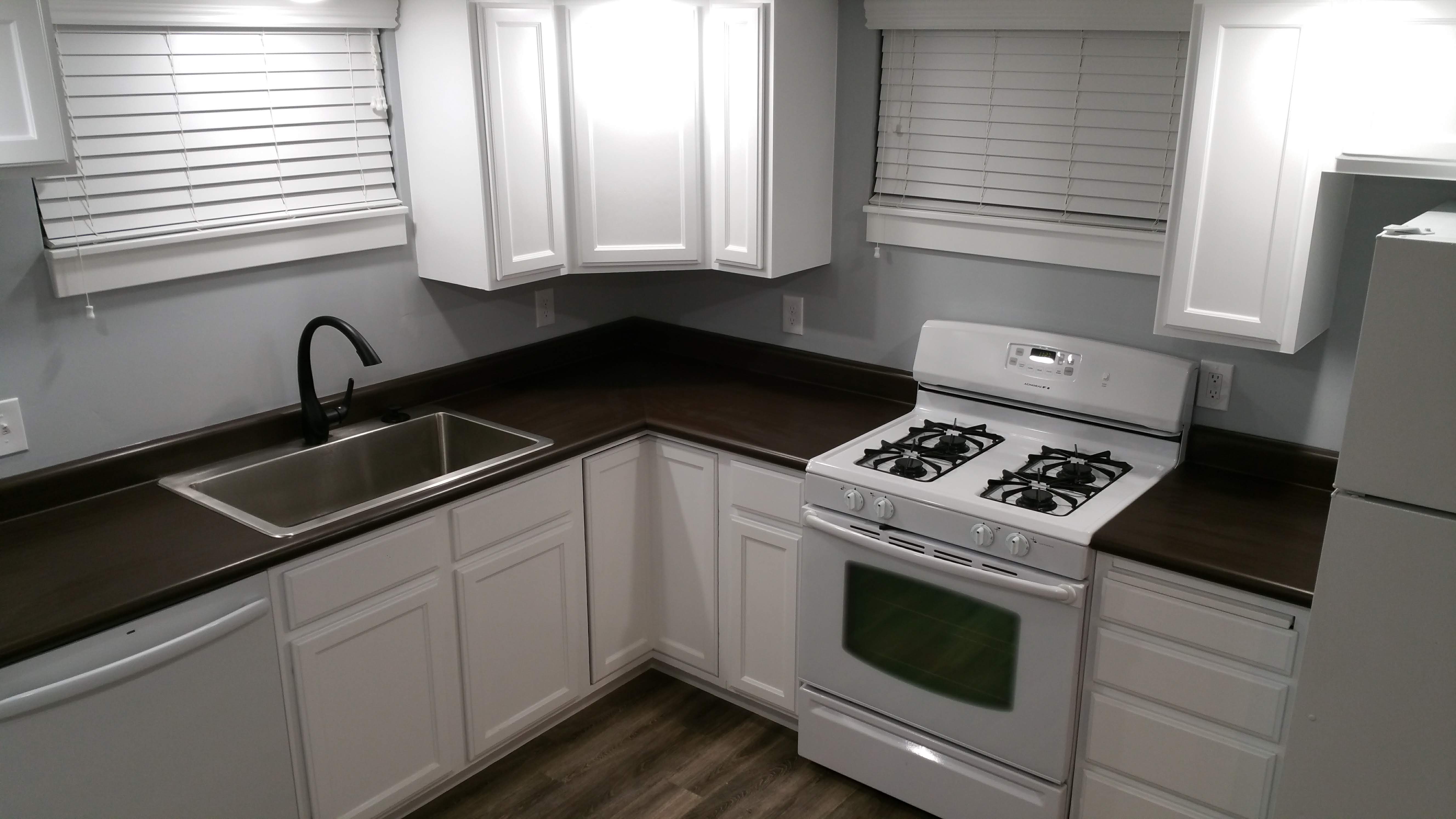 Midvale Apartment: 7631 S Grant St