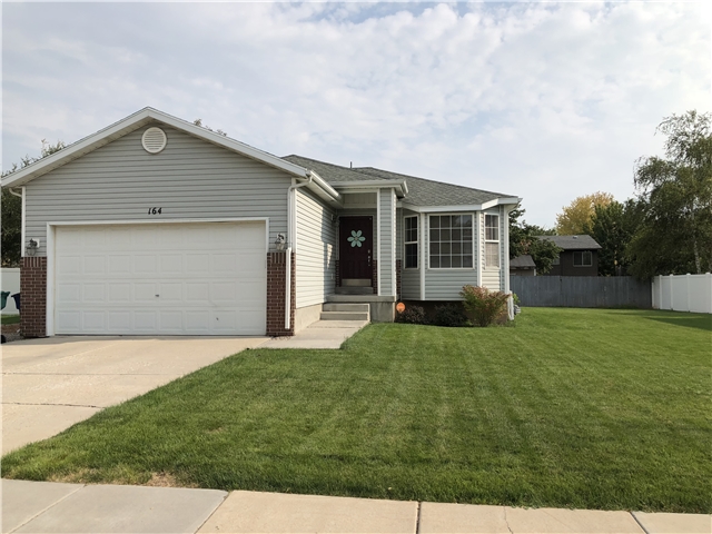 Layton Single Room: 164 E 1325 N