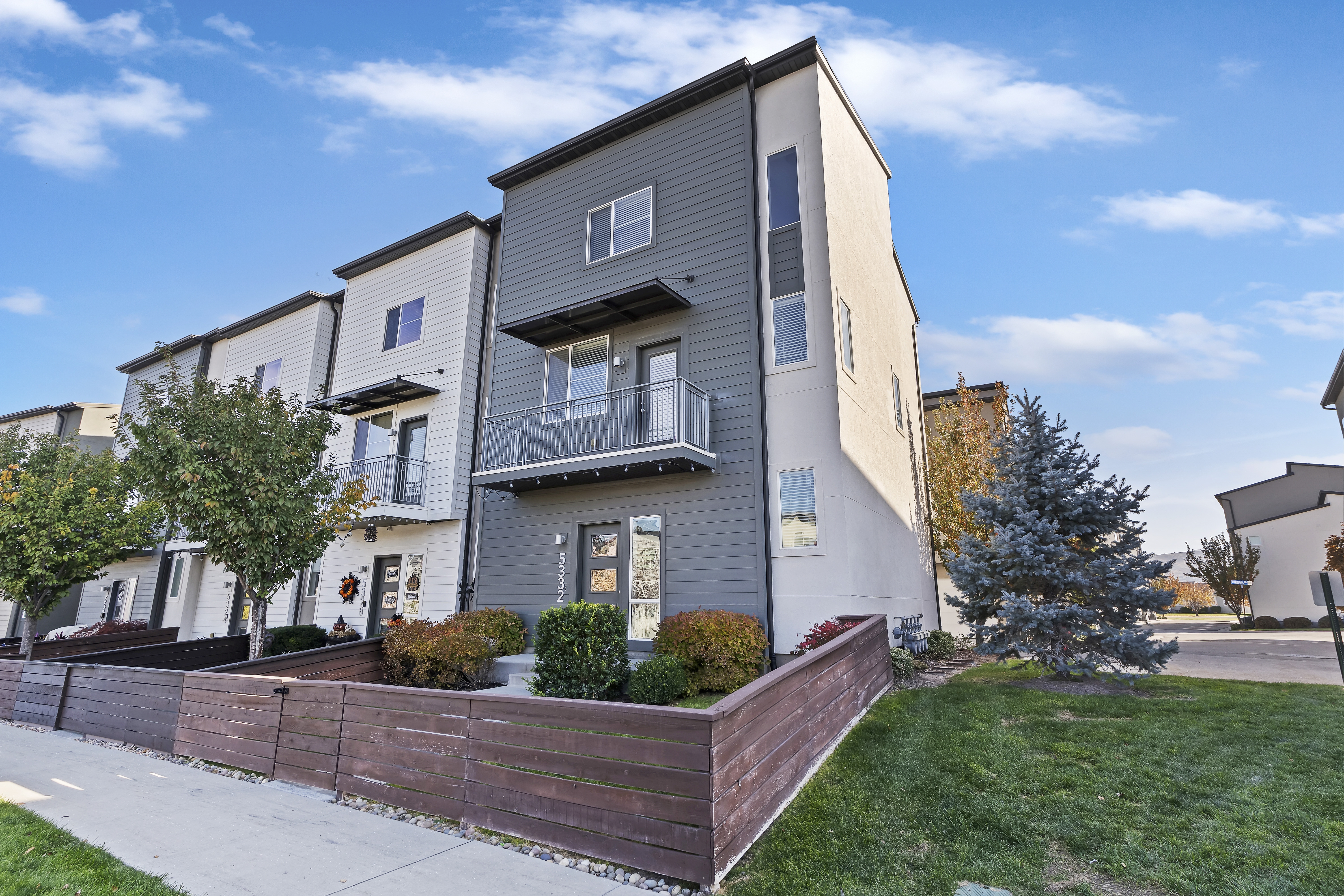 Herriman Townhome: 5332 W Solafax Ln