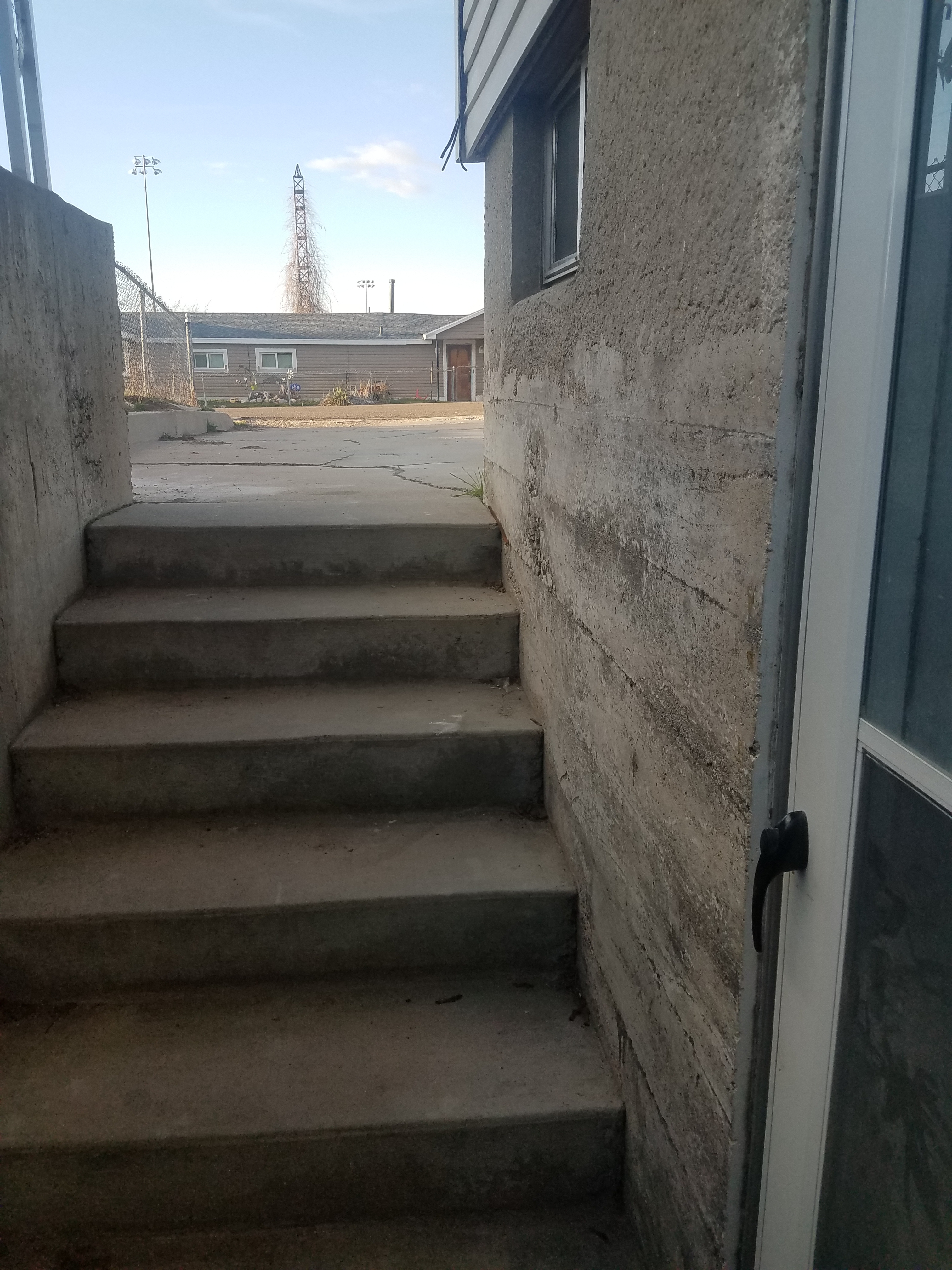 Tooele House: 114 S 200 E