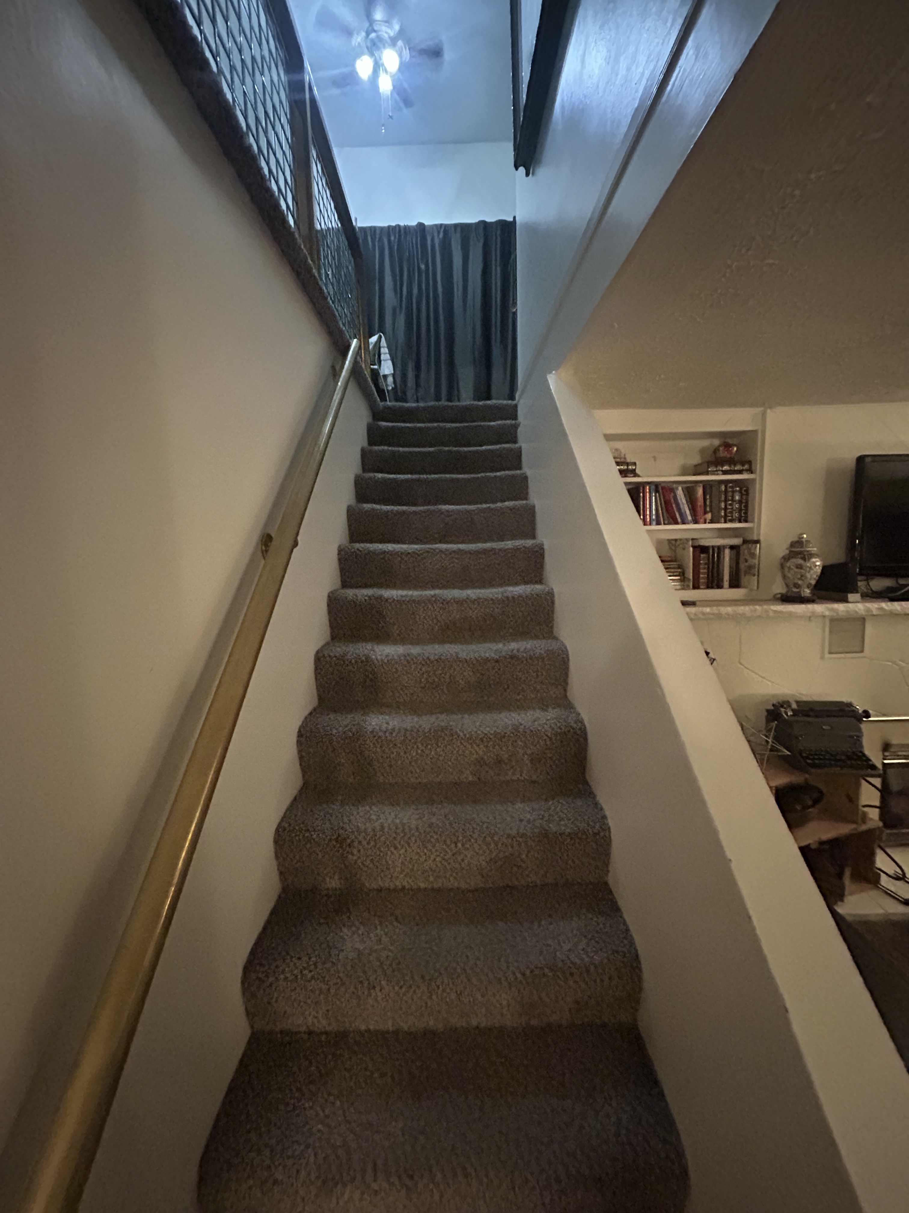 Salt Lake City House: 1650 E Millcreek Way