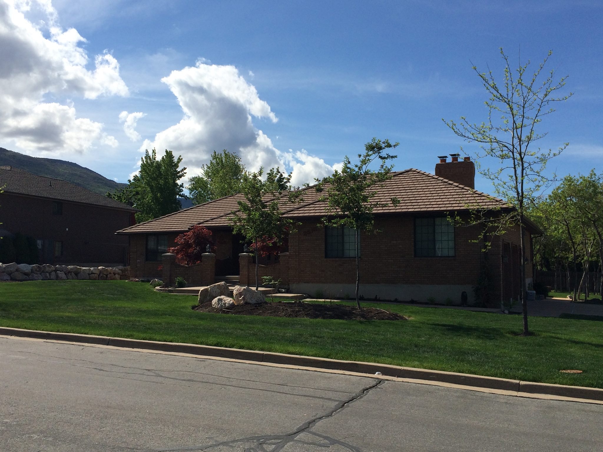 Layton Single Room: 2518 E 50 S