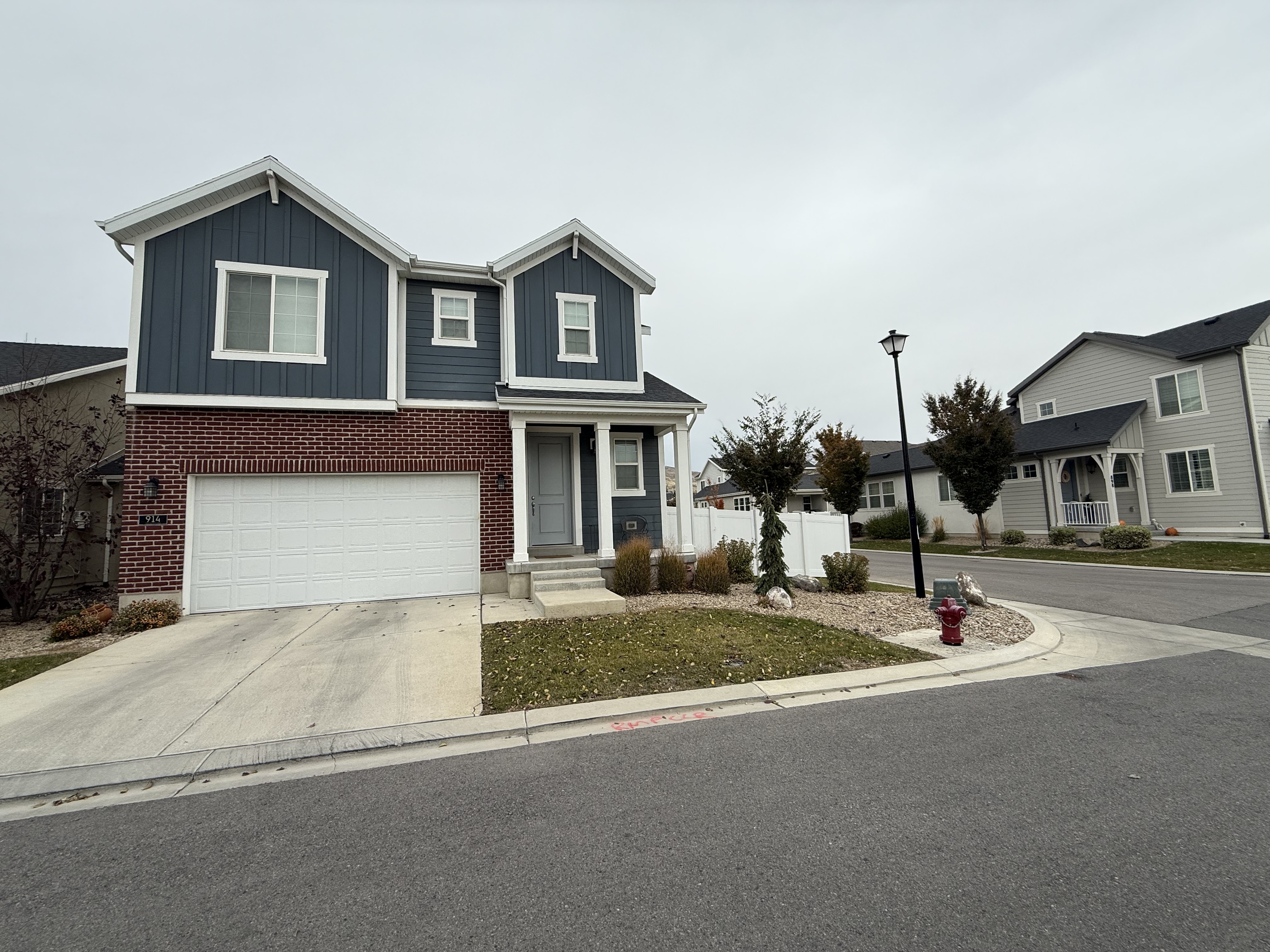 Lehi House: 914 W Sandypark Ln