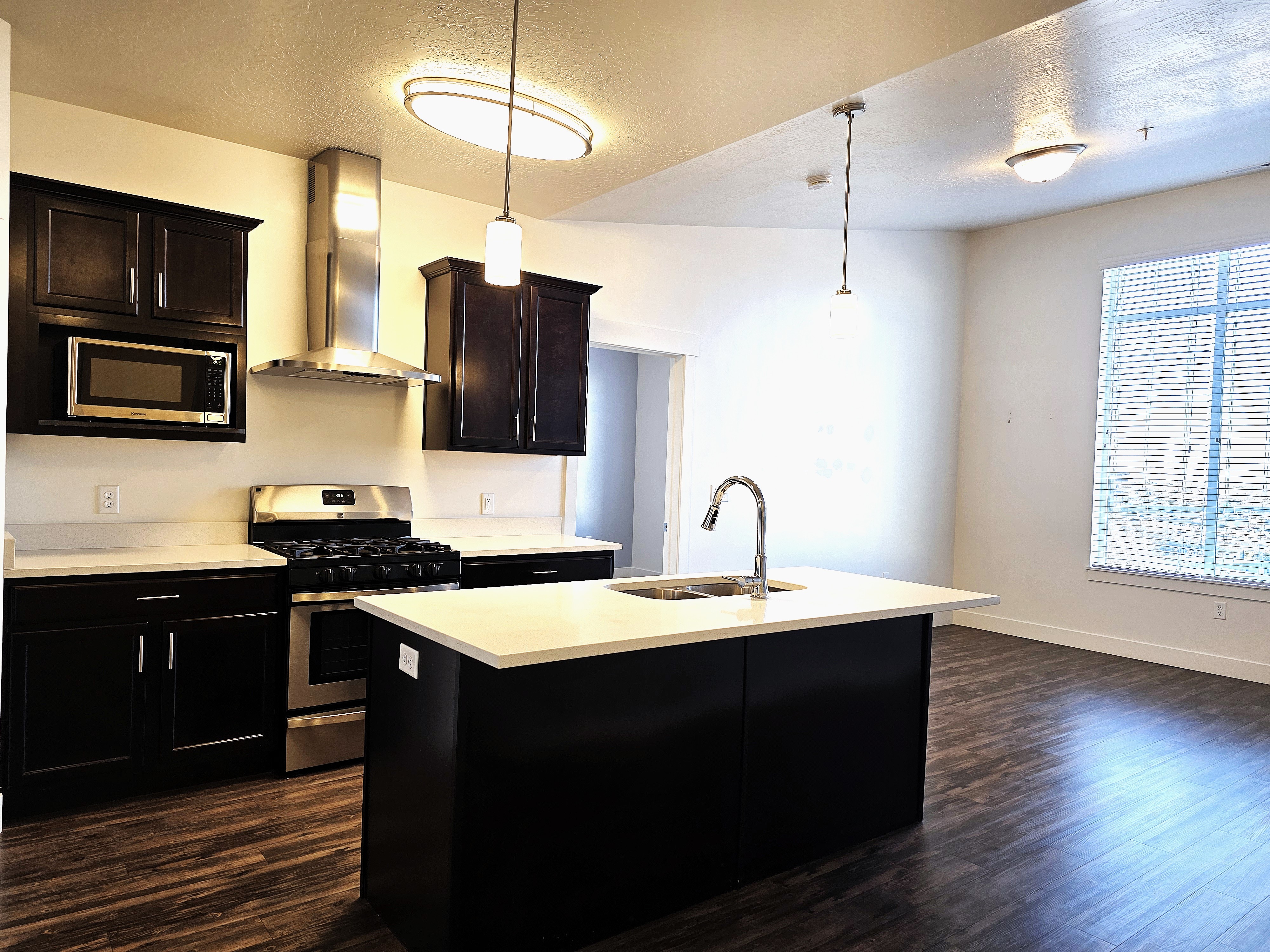 Salt Lake City Apartment: 196 W Vine St