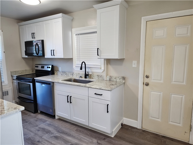 Salt Lake City House: 210 E 4800 S