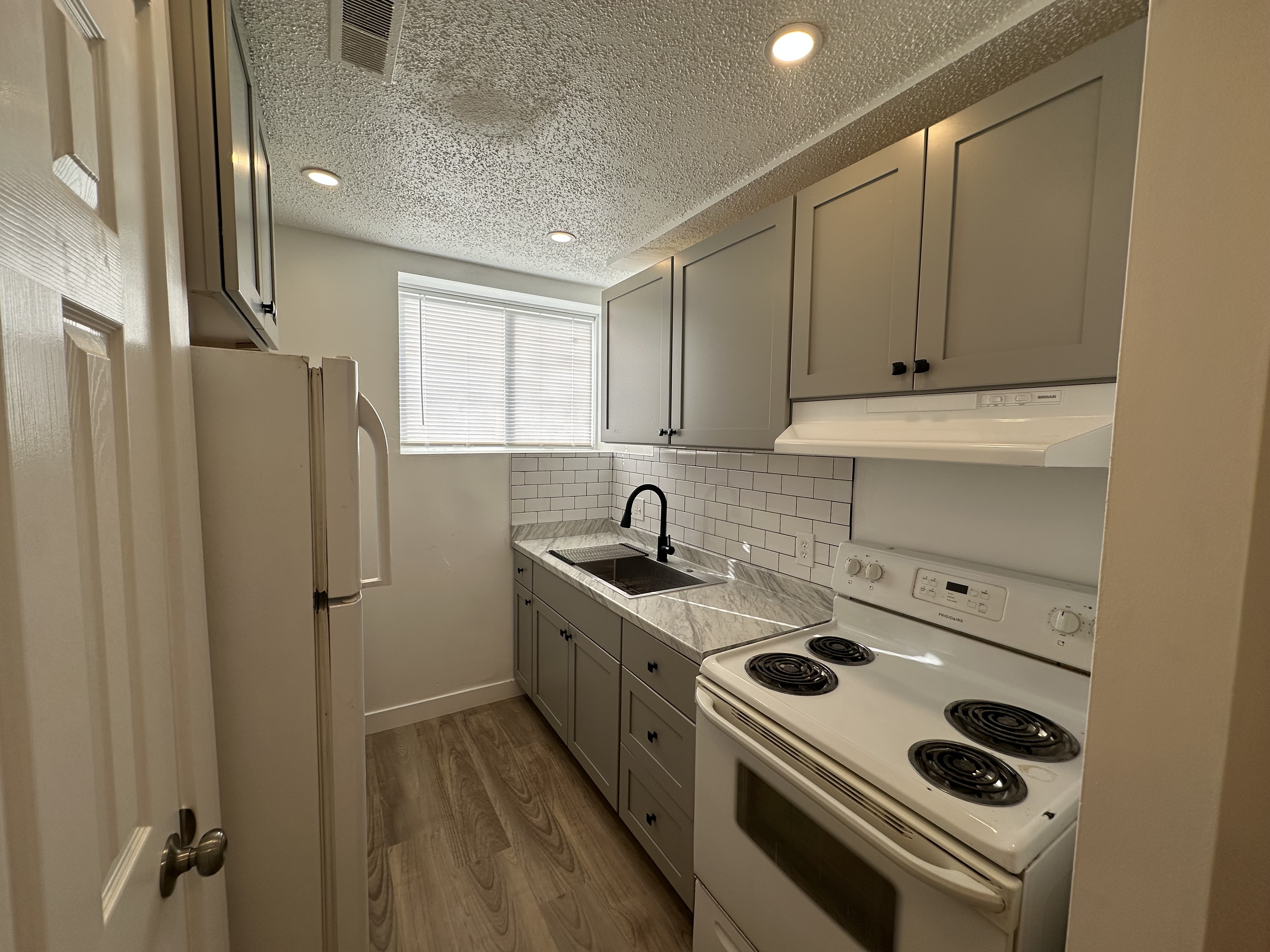Roy Apartment: 2350 W 6000 S