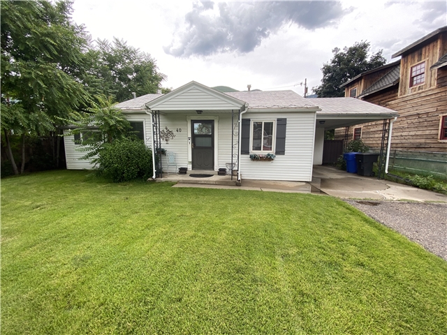 Farmington House: 40 N 200 W