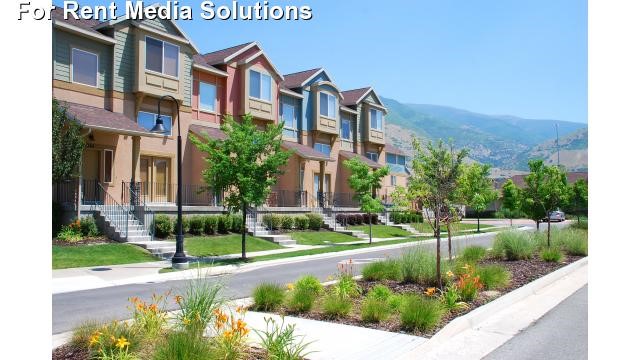 Farmington Townhome: 985 W Willow Farm Paseo