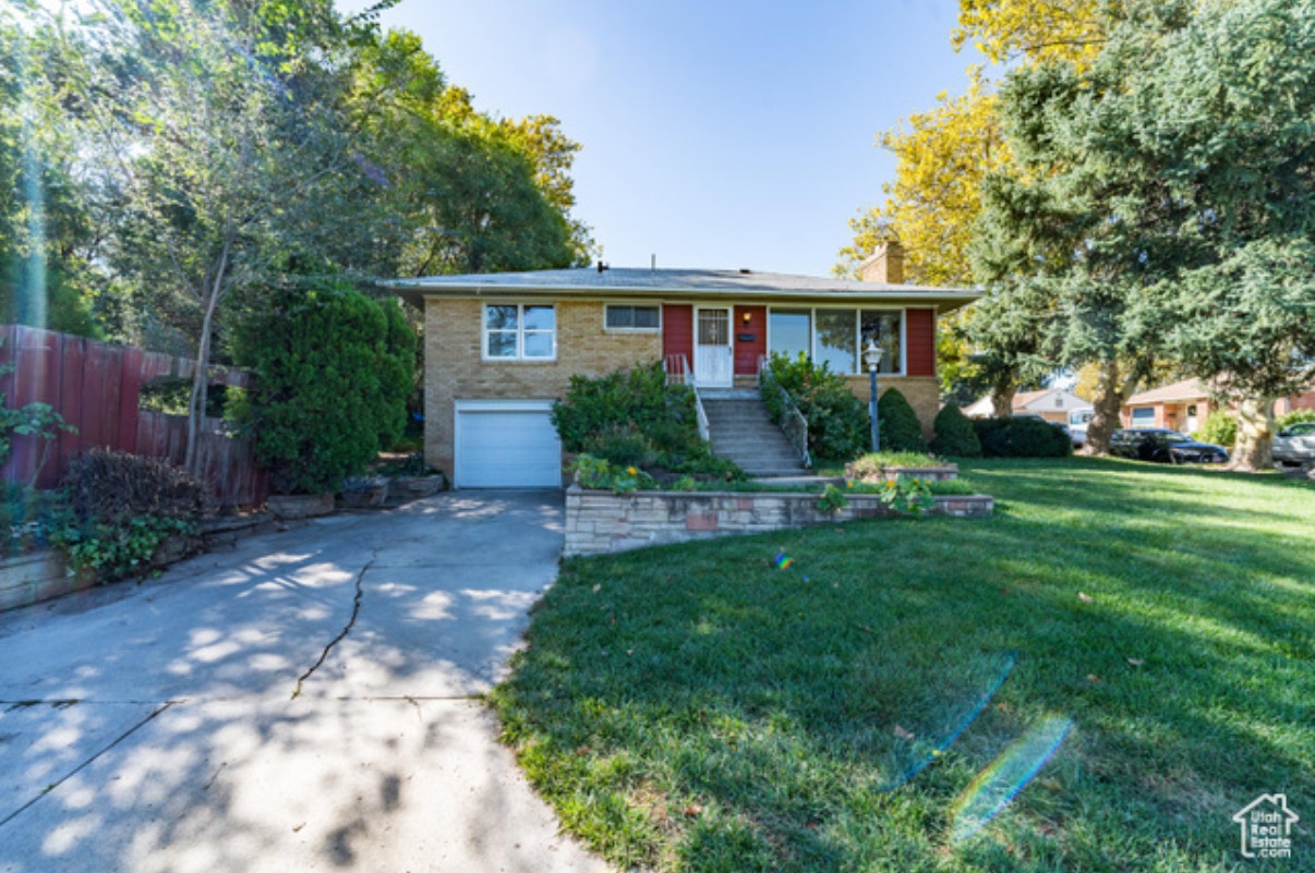 Ogden House: 855 36th St