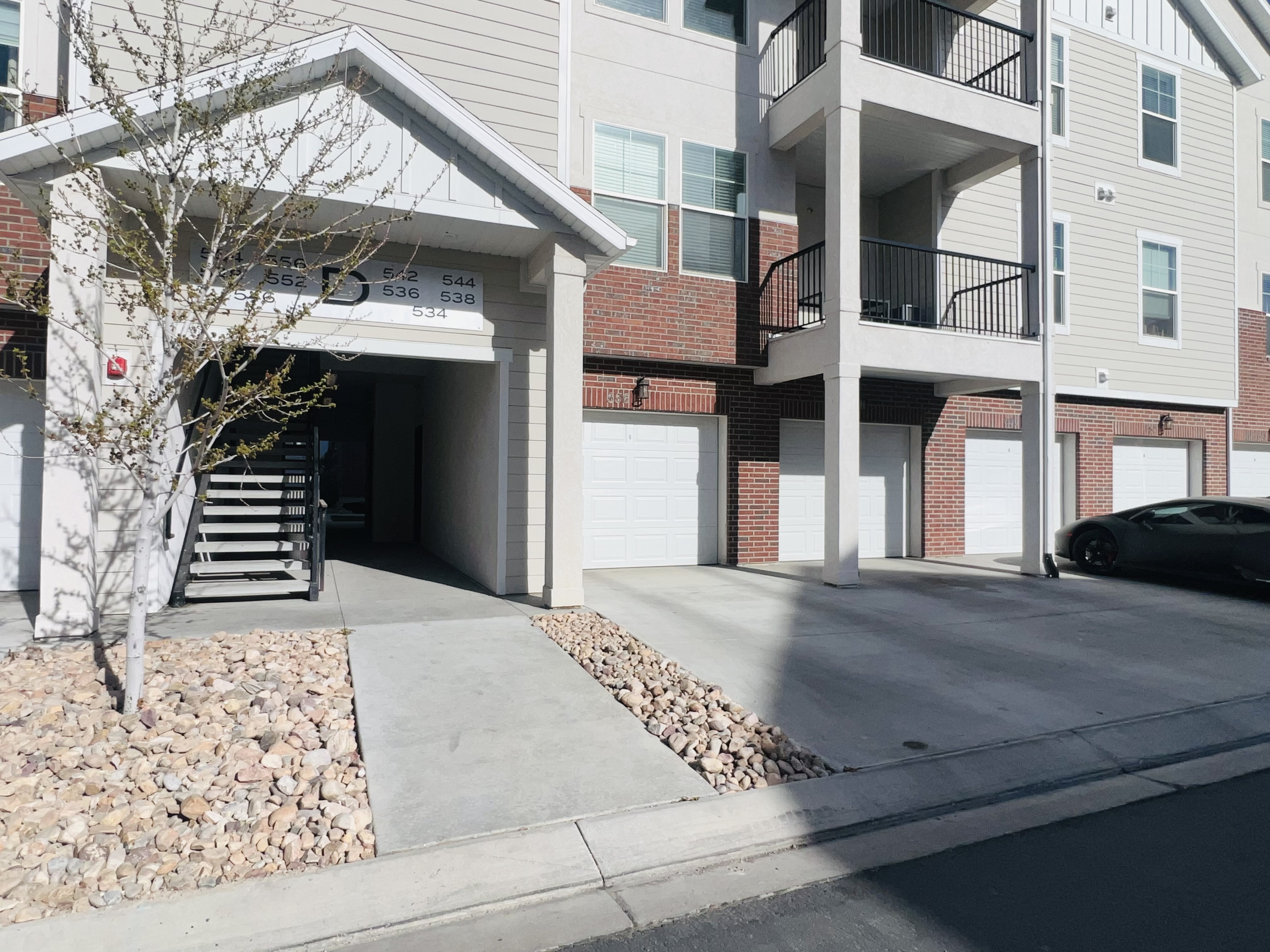 Vineyard Condo: 546 N 360 W