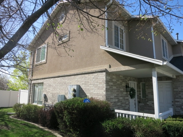 Bountiful Townhome: 1647 Aliwood Way