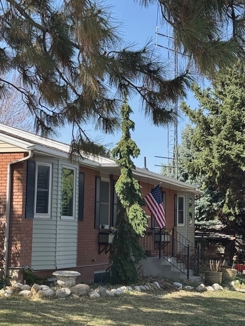 Sandy Single Room: 2410 E Fox Hunt Dr