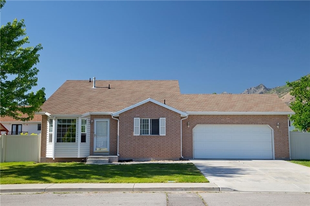 Pleasant Grove Single Room: 822 W 850 N