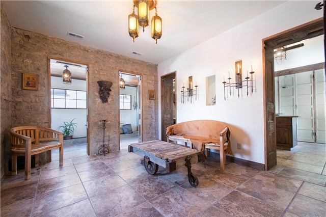 Salt Lake City House: 175 W 400 N