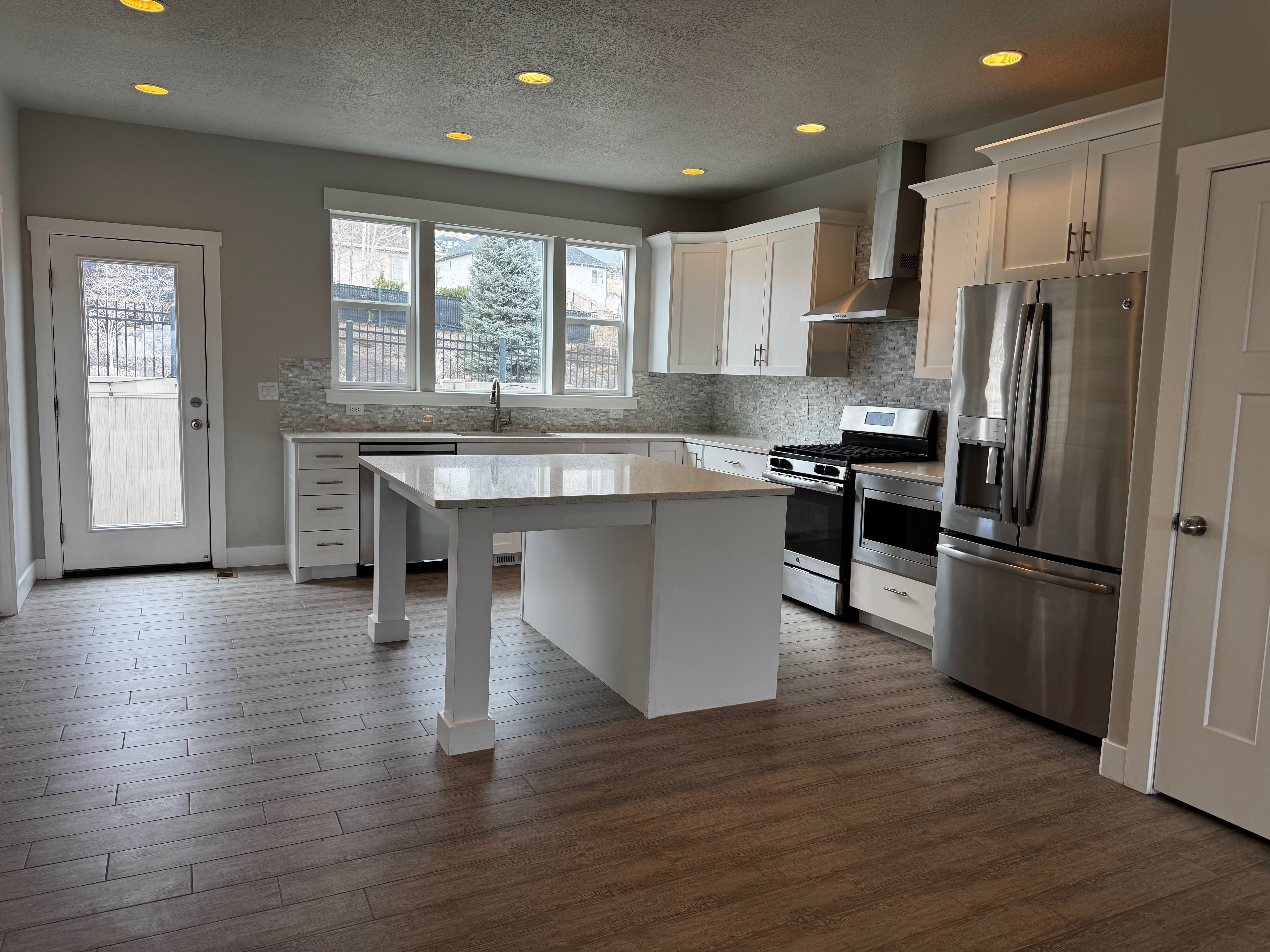 Lehi Townhome: 2154 W Crestview Dr