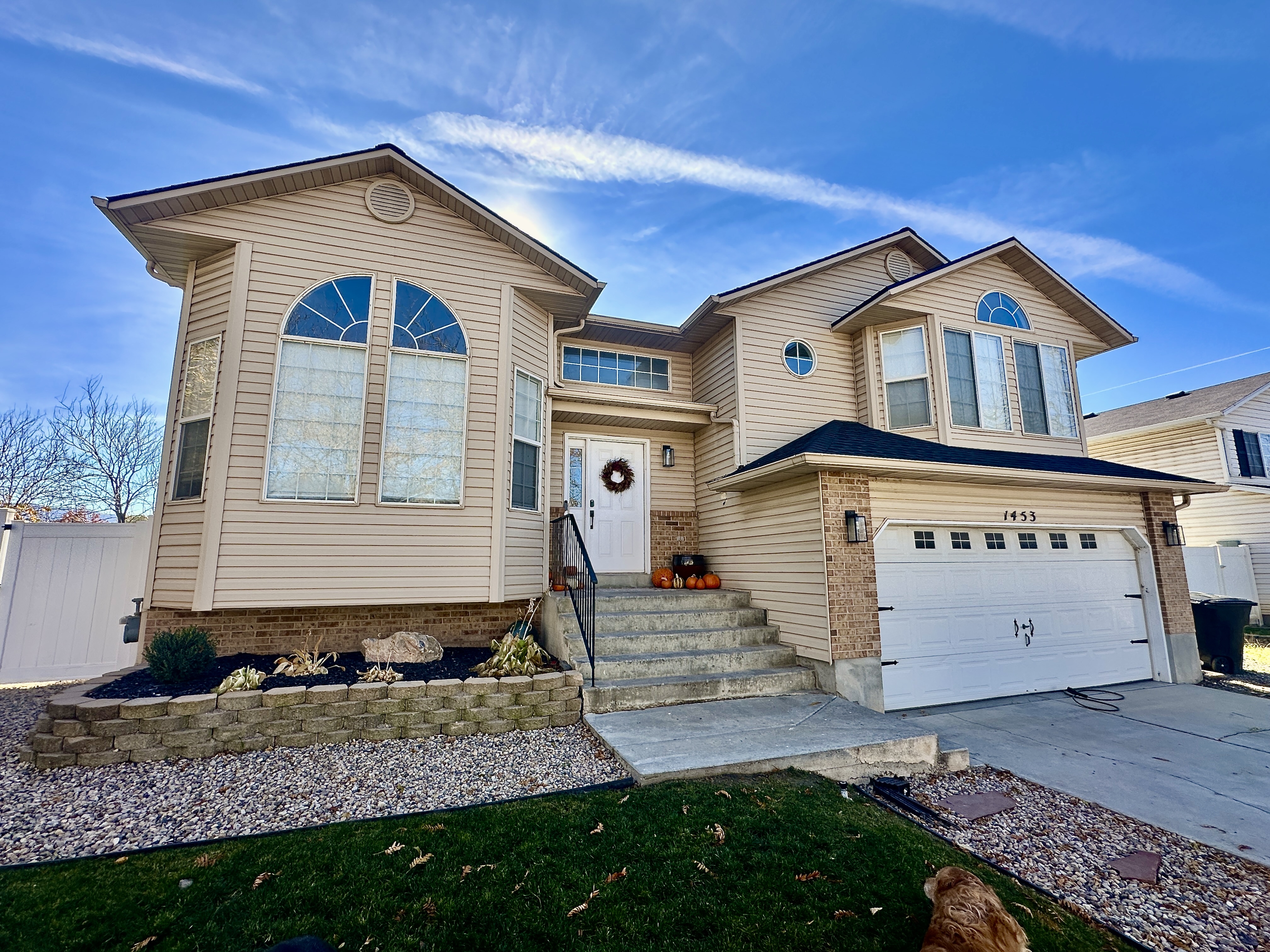 Woods Cross House: 1453 W 1820 S