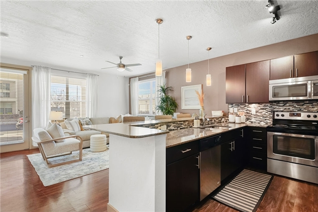 South Jordan Apartment: 11100 S River Heights Dr