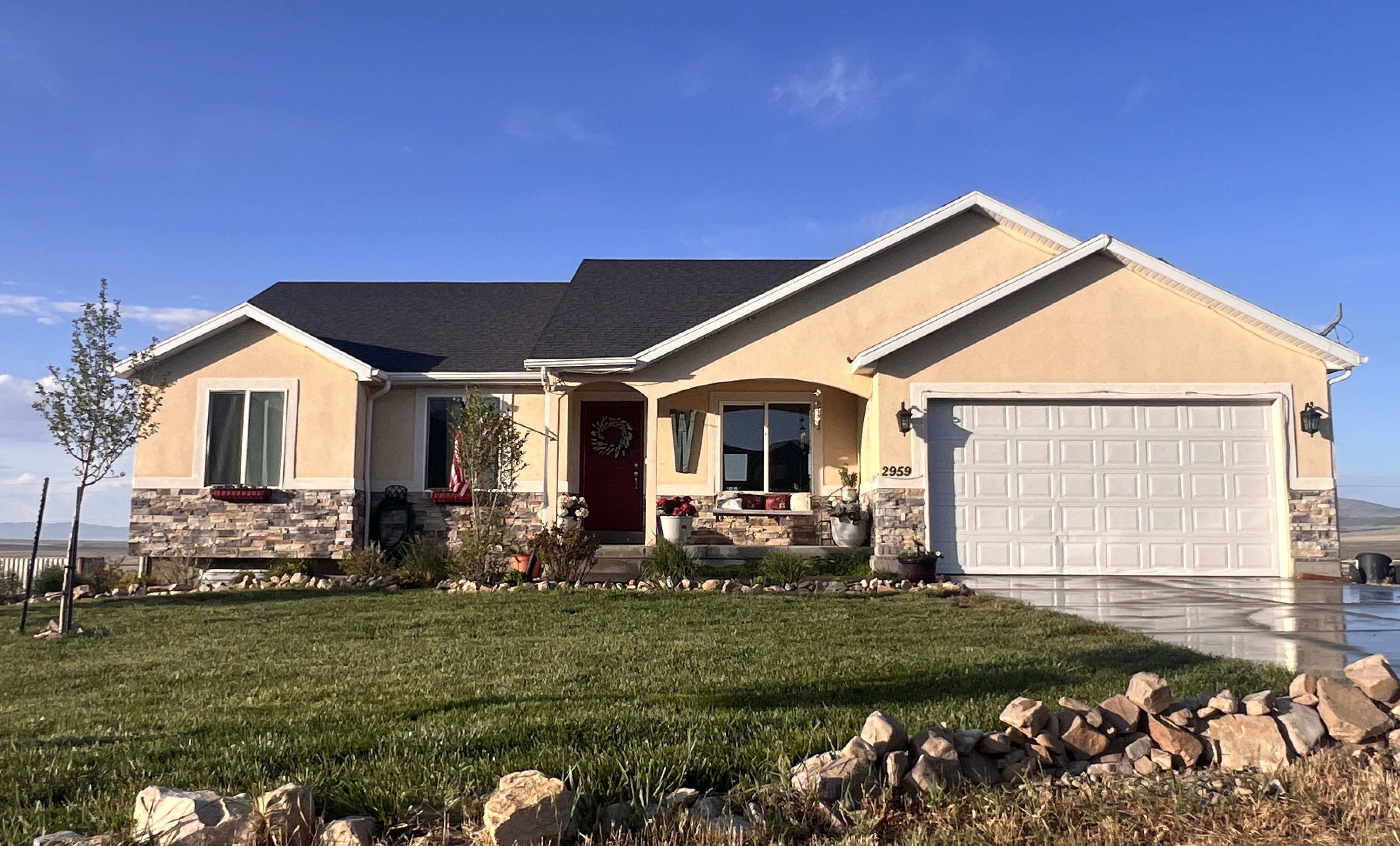 Stockton House: 2959 W Rim Rock Dr