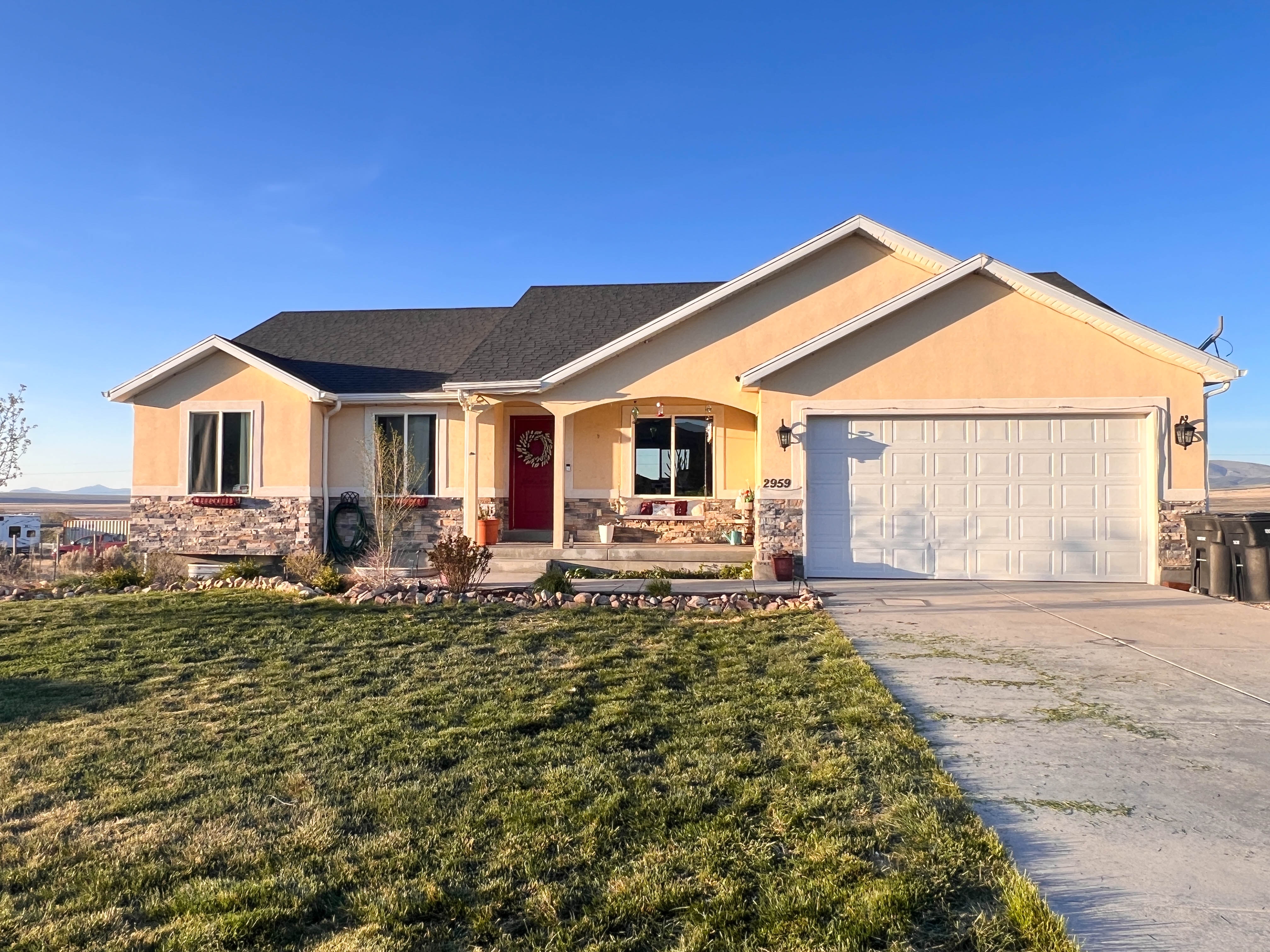 Stockton House: 2959 W Rim Rock Dr