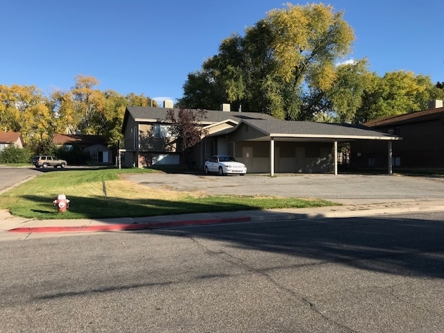 Clearfield Apartment: 2340 N 250 W