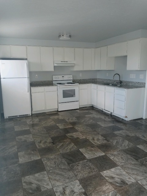 Wendover Apartment: 590 Pilot St