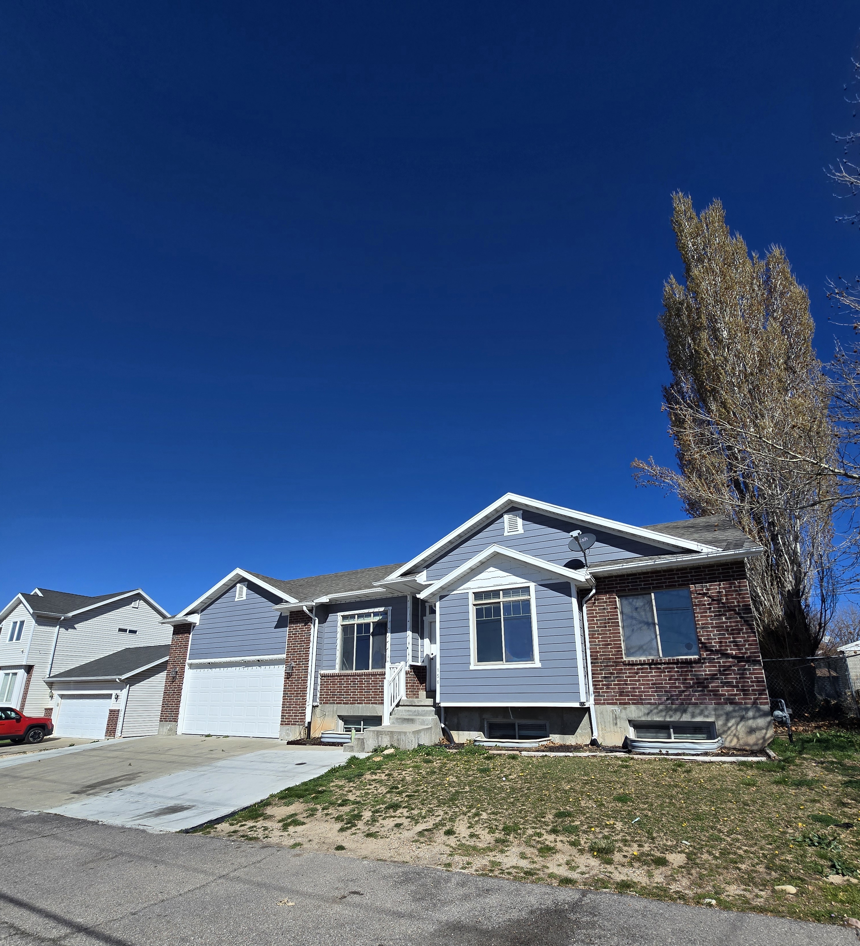 Clearfield Multiplex: 156 W 300 N