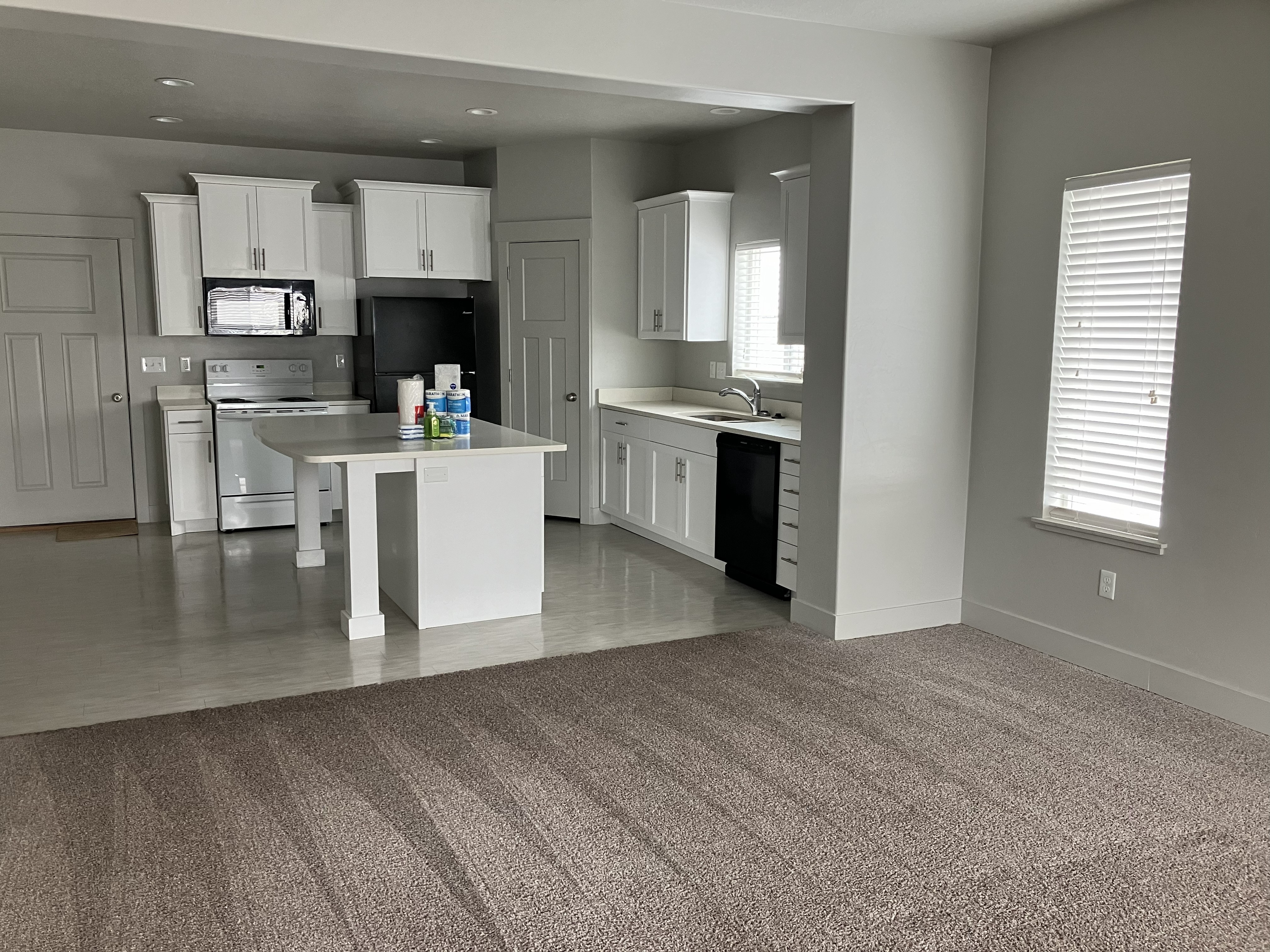 Wellsville House: 2155 S 1450 W