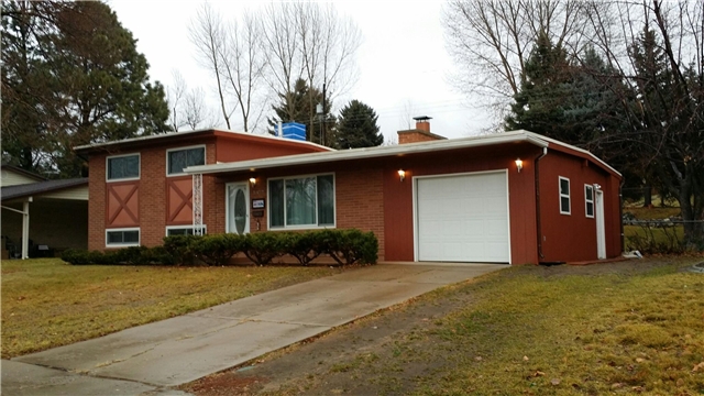 South Ogden House: 5422 S 825 E