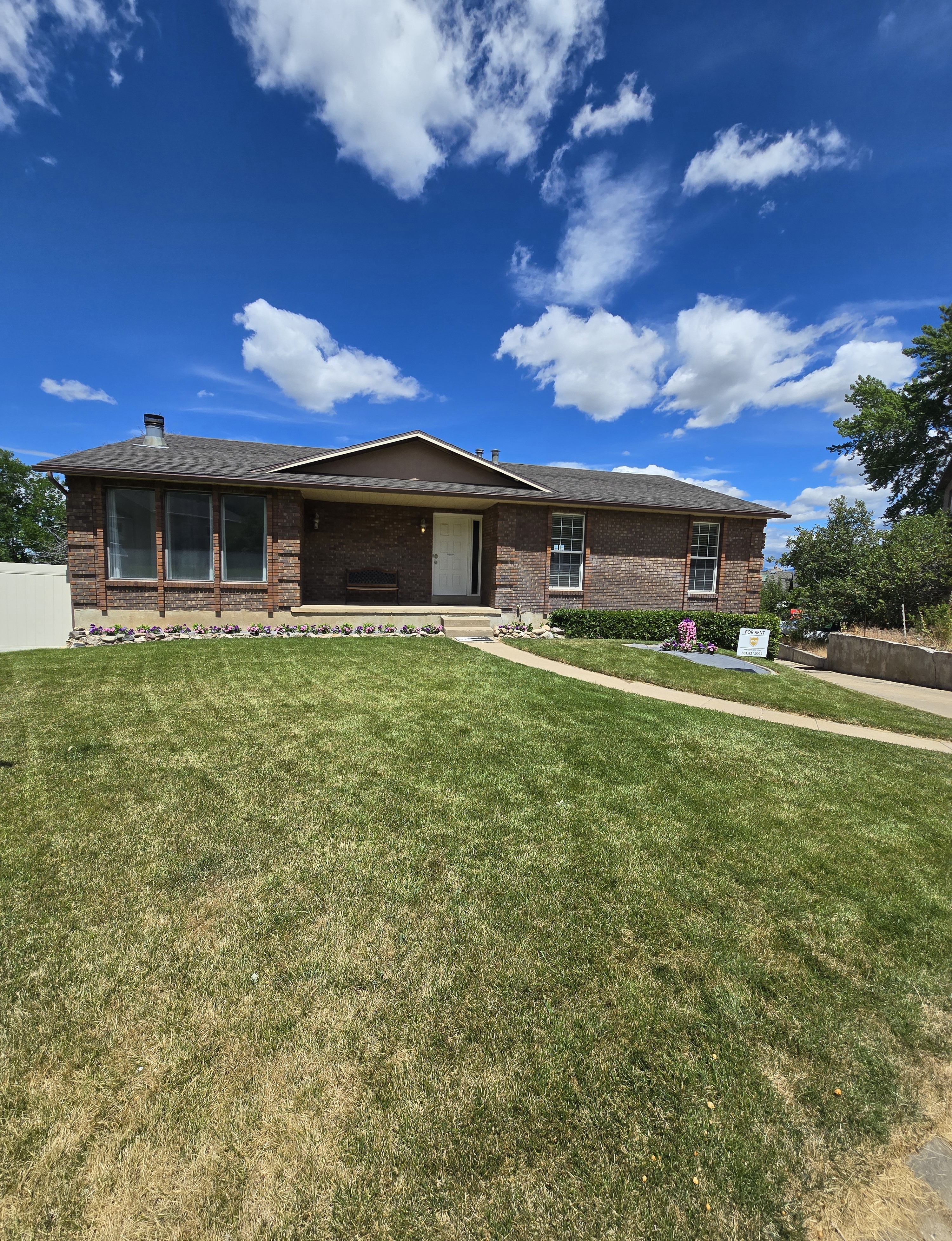 Bountiful House: 3062 S 150 E