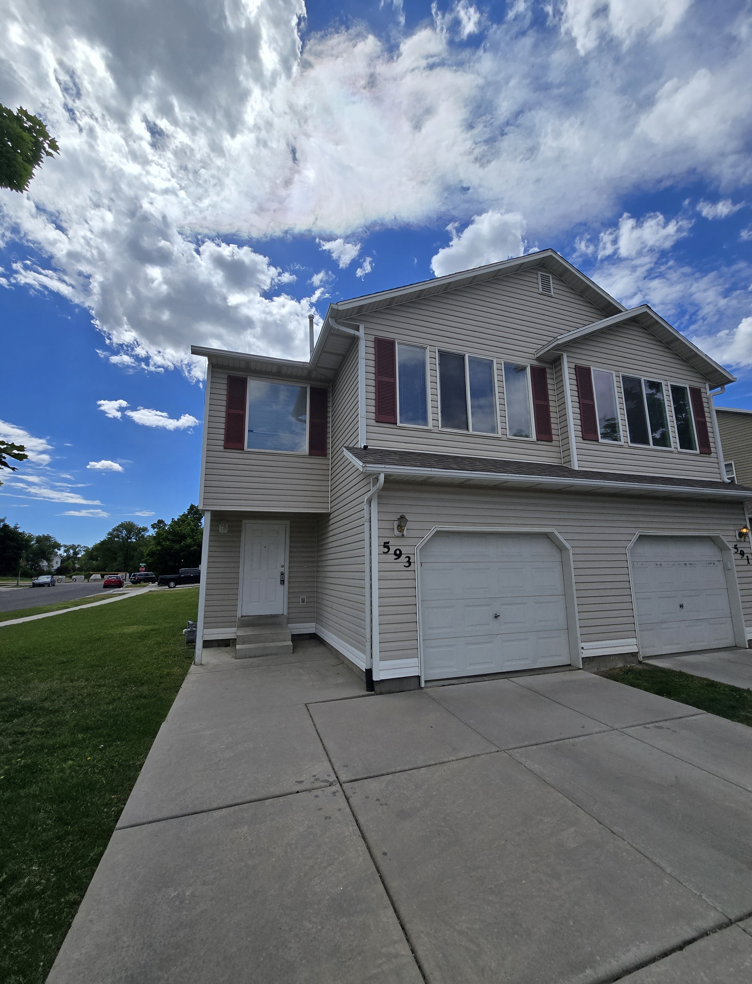 Ogden Townhome: 593 S 430 W
