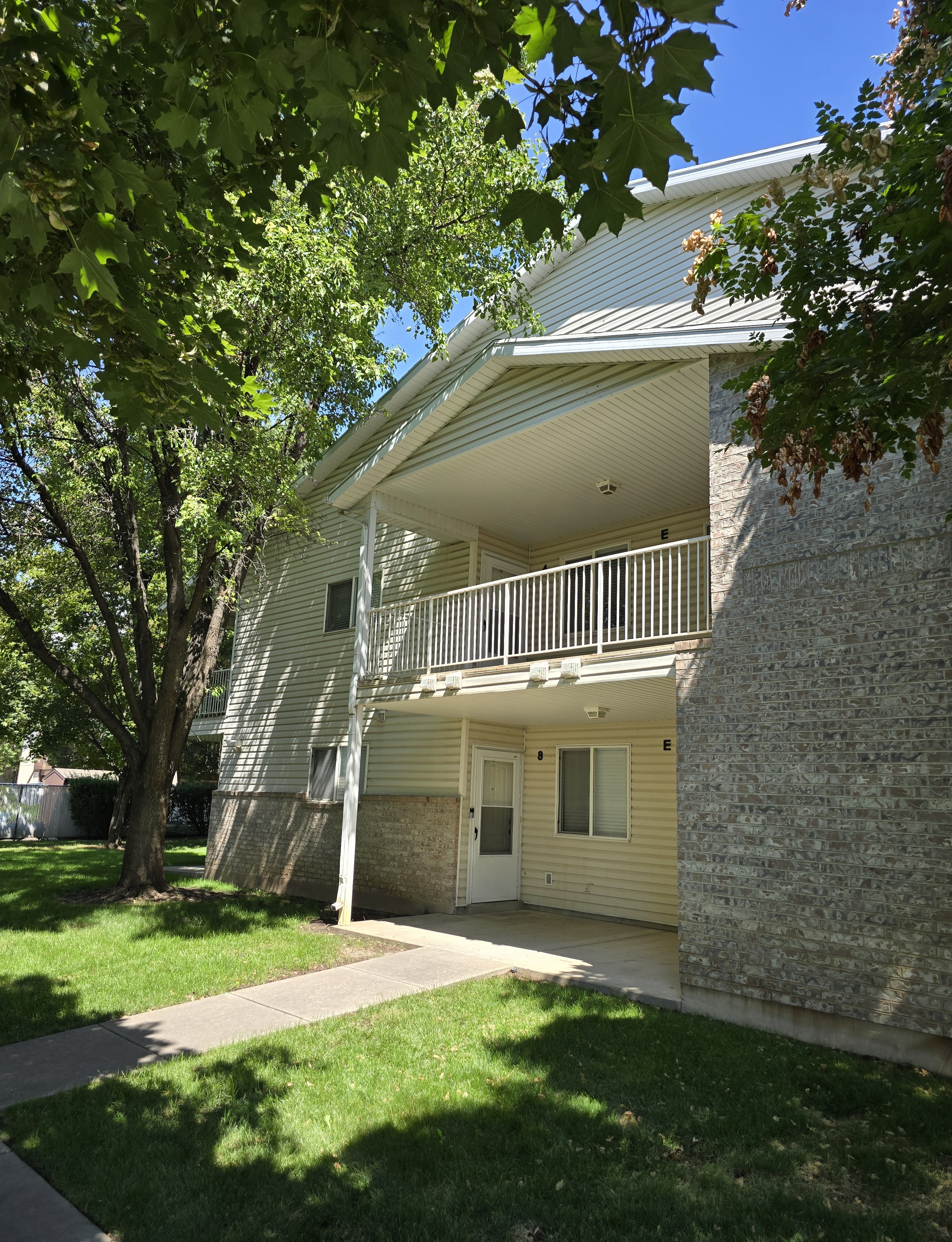 North Ogden Condo: 2421 N 400 E