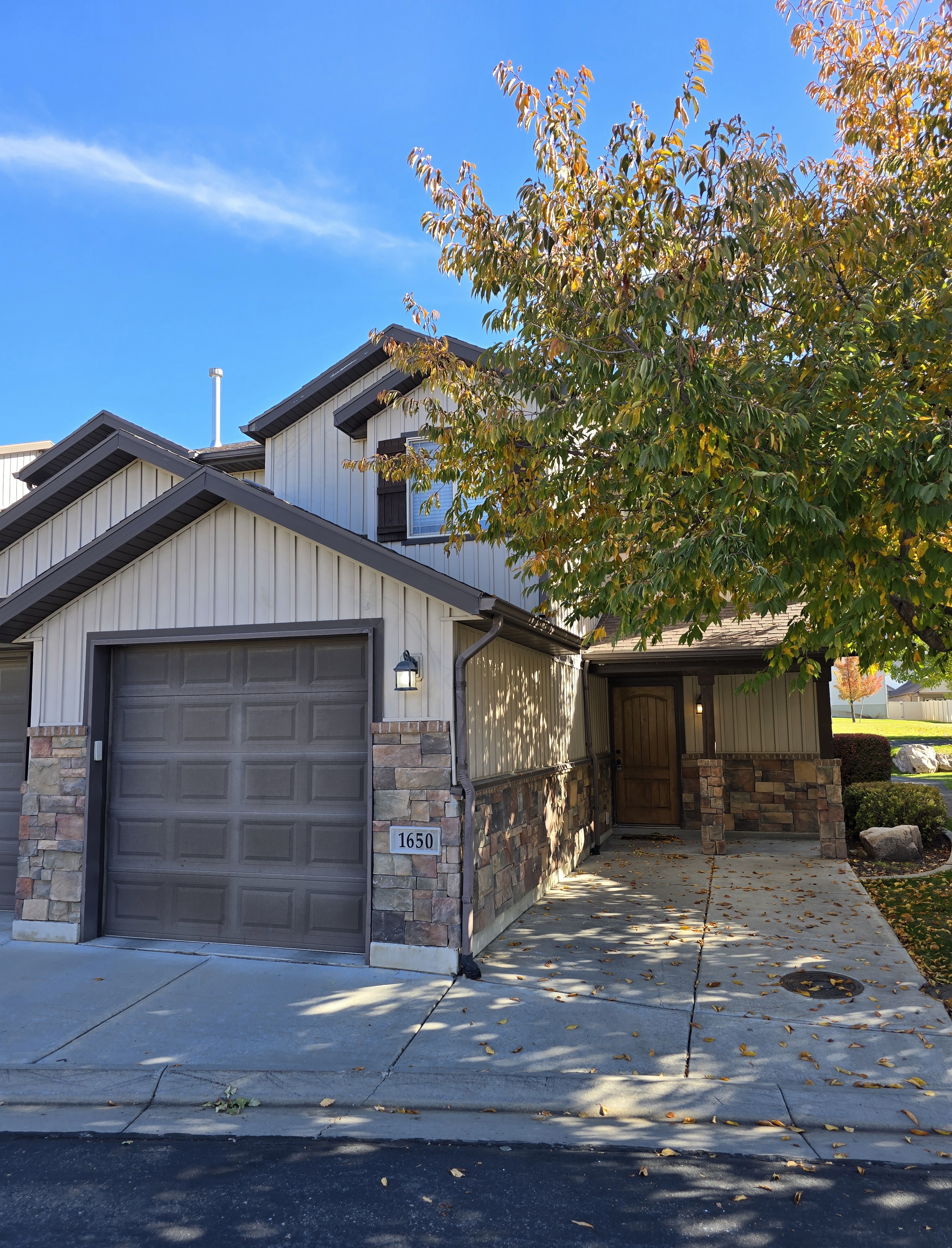 Ogden Townhome: 1650 N 450 E