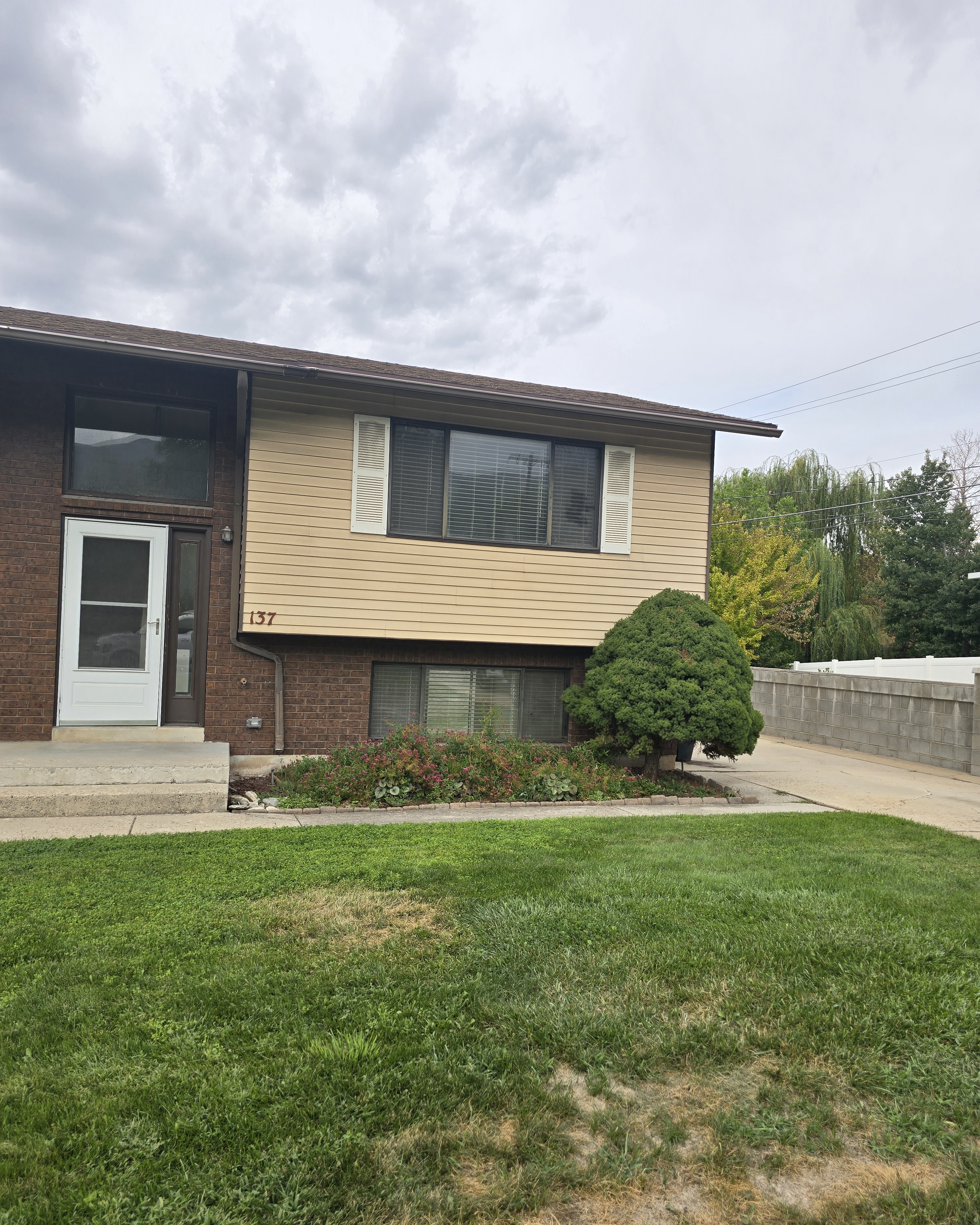 Kaysville Multiplex: 137 N 300 E