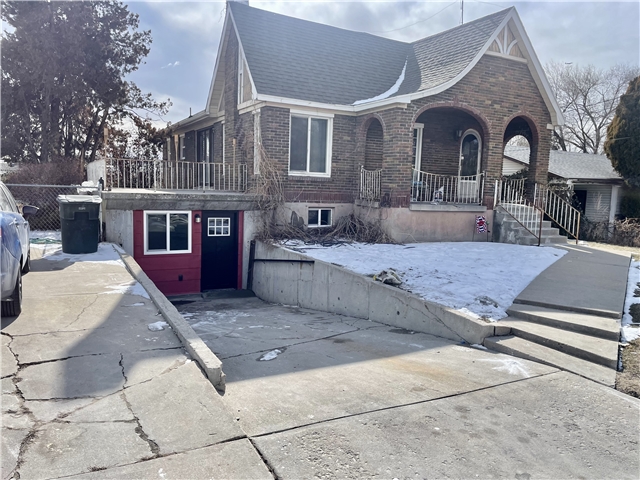 West Valley City House: 1419 W 3350 S