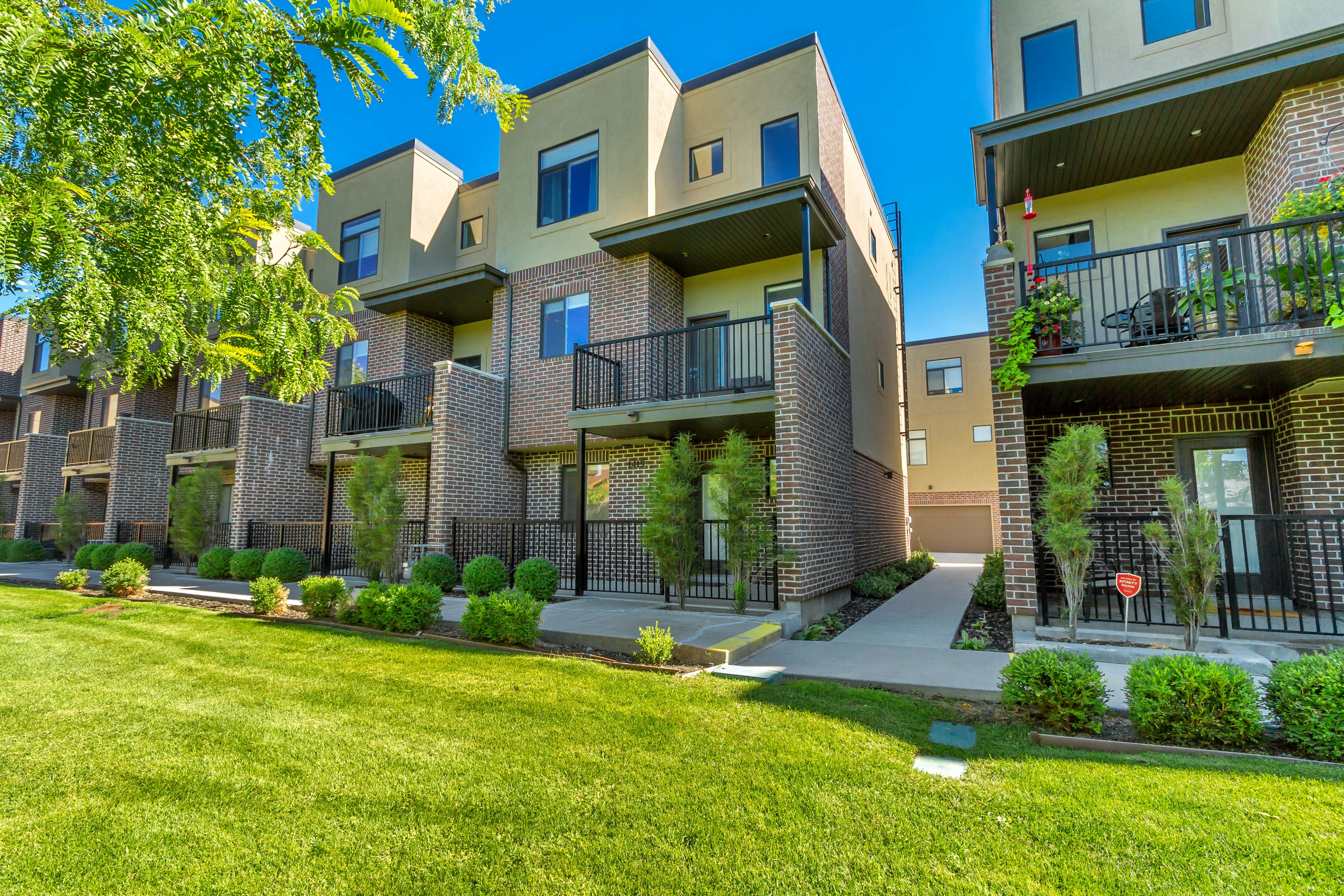 Salt Lake City Townhome: 1419 E Komenda Way