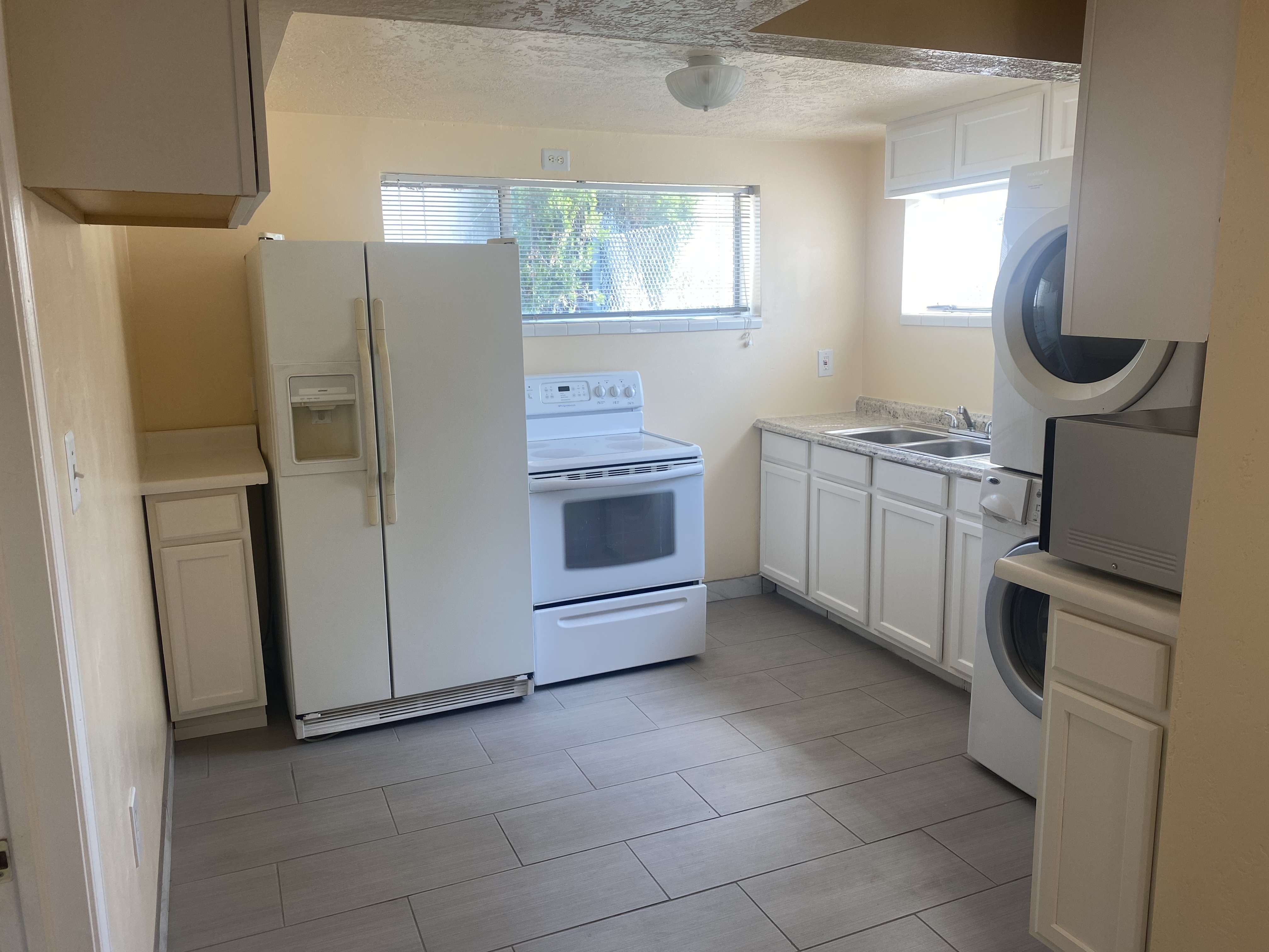 West Valley City In-Law/Basement: 2819 W Lemay Ave