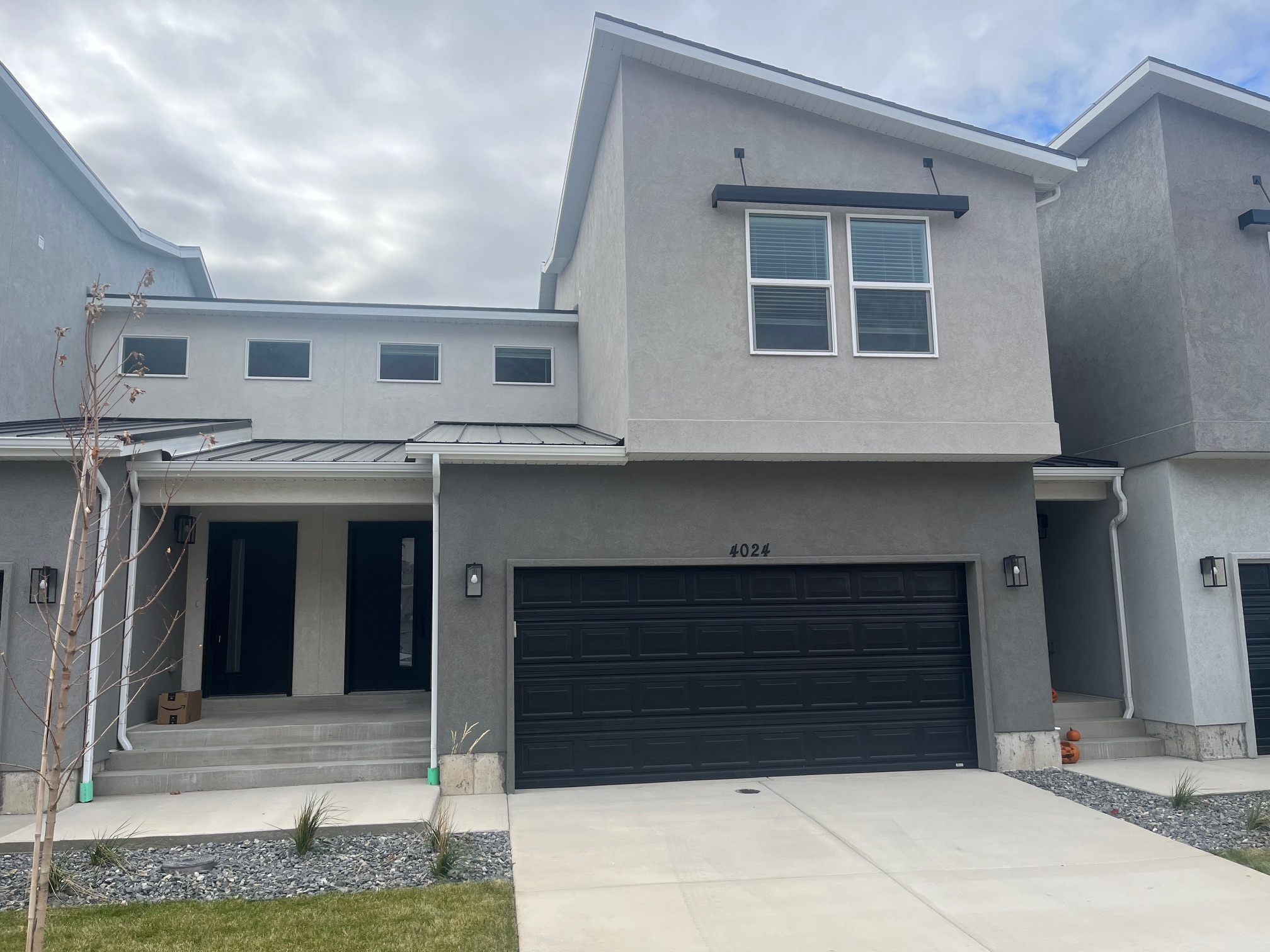 Mapleton Townhome: 4024 S Woodland Ave