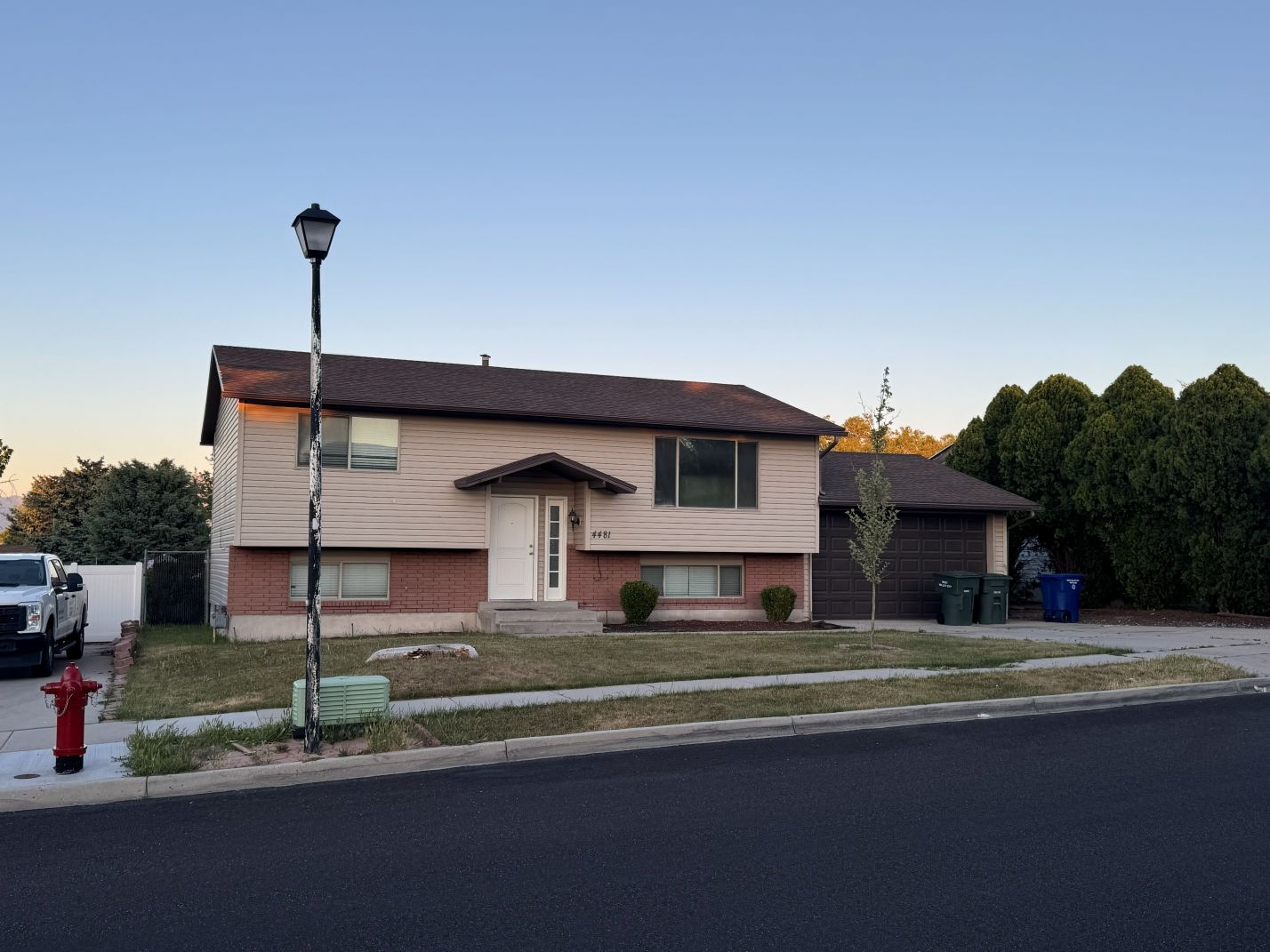 West Valley City House: 4481 S Woodgrove Dr