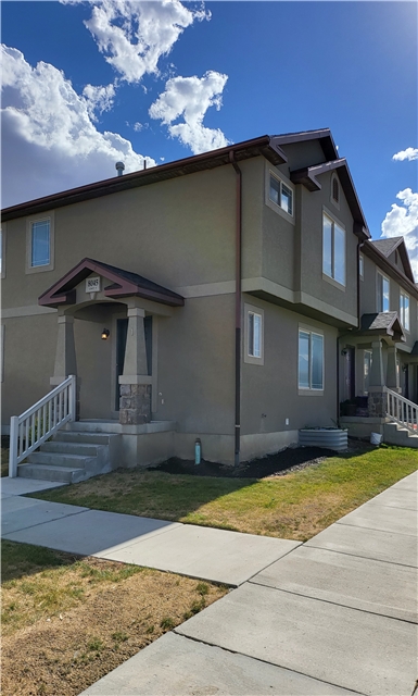 Eagle Mountain Townhome: 8045 N Plum Creek Dr