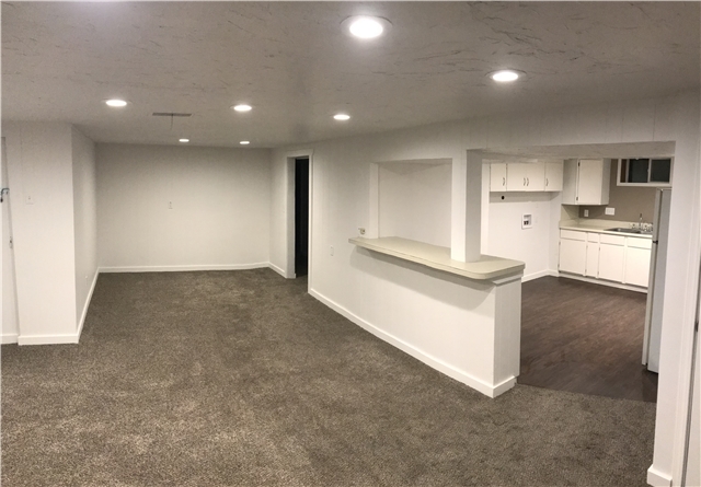 Bountiful House: 290 E 1500 S