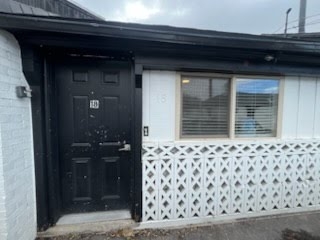 Springville Apartment: 282 N Main St