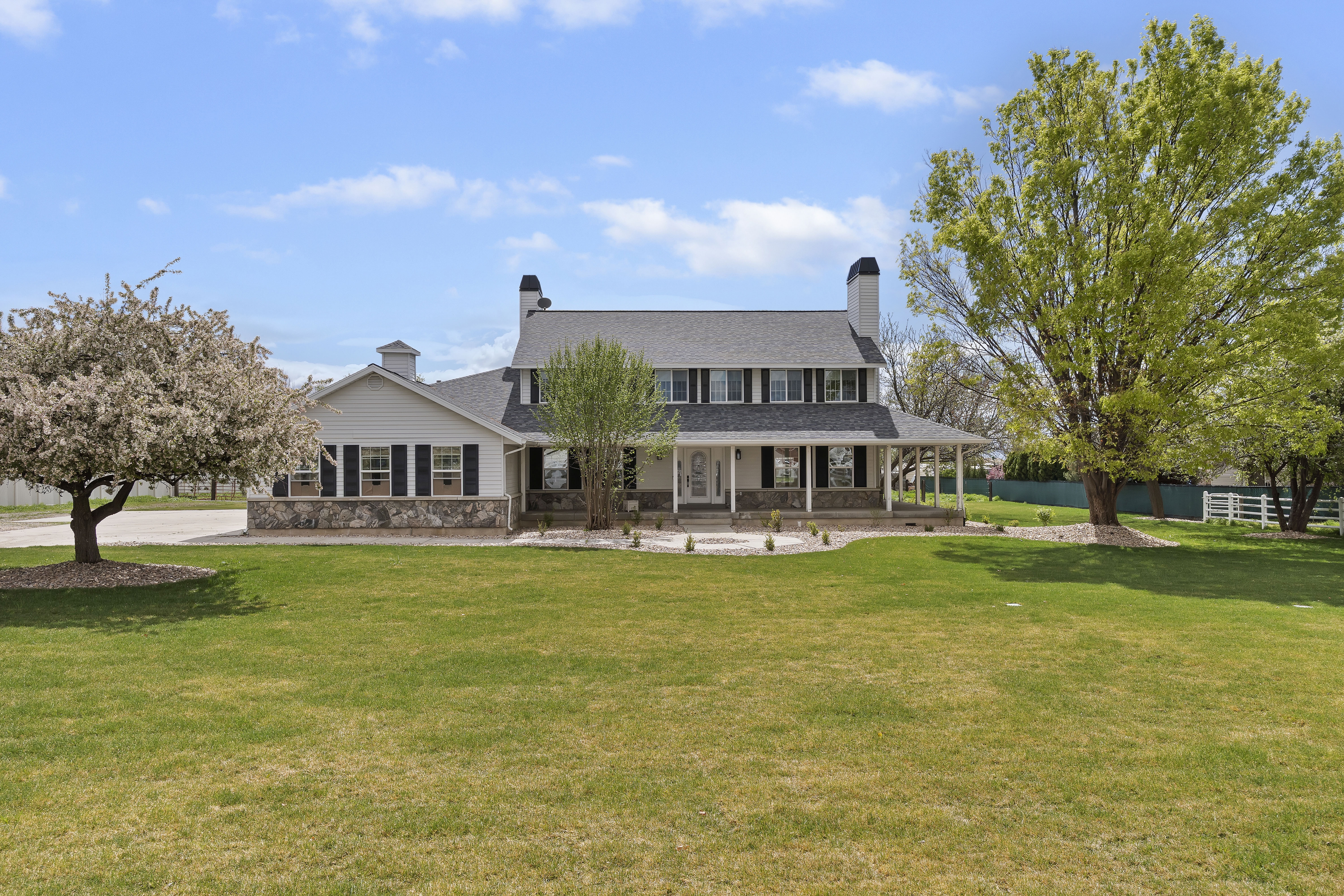 Layton House: 3645 W Gentile St