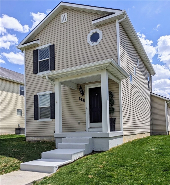 Tooele House: 118 E 1810 N