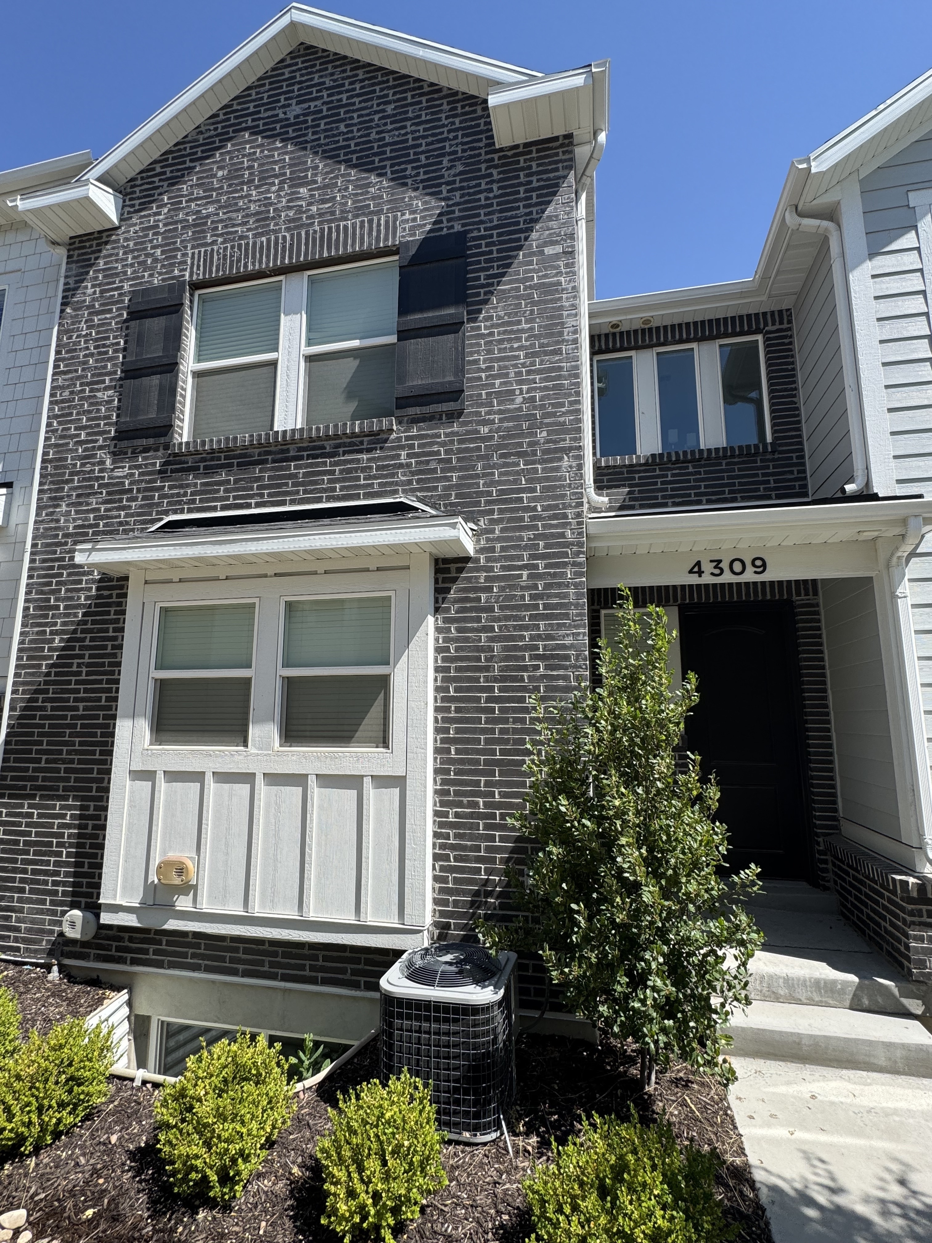 Herriman Townhome: 4309 W Silver Peak Ln
