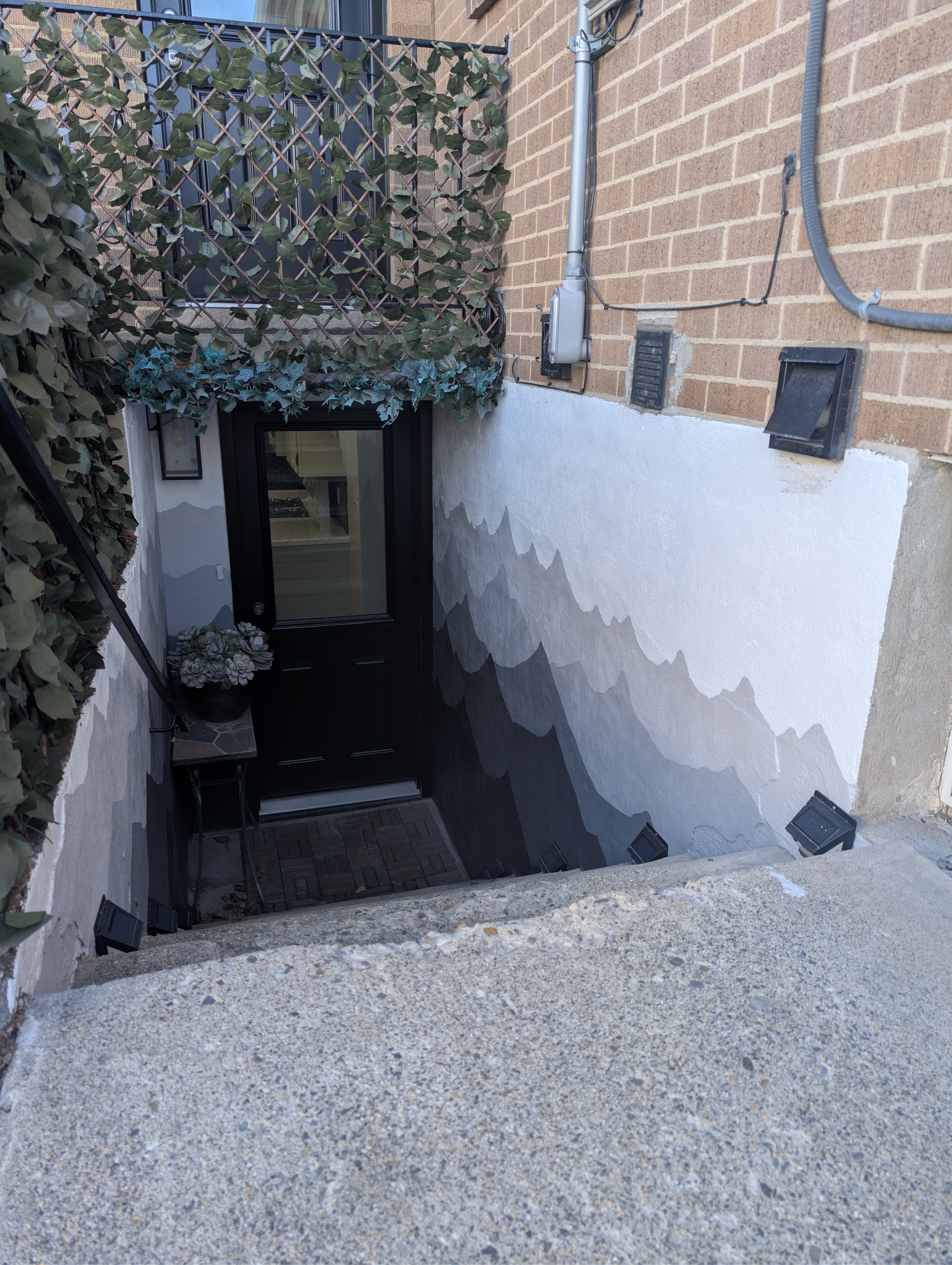 Salt Lake City In-Law/Basement: 2275 E Hollywood Ave