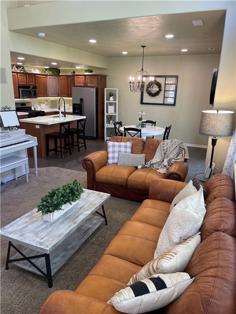 Lehi Townhome: 1552 S 530 E