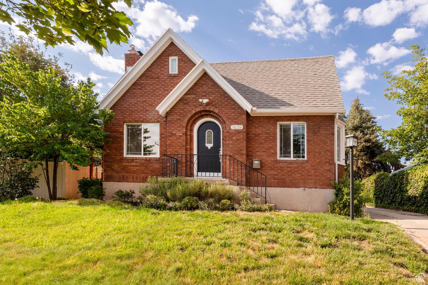 Salt Lake City House: 1639 E 900 S