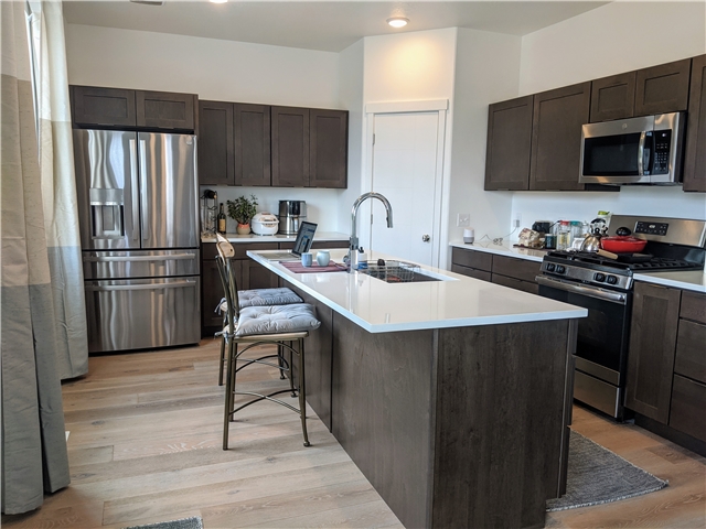 Salt Lake City In-Law/Basement: 575 E Farmer Alumni Dr